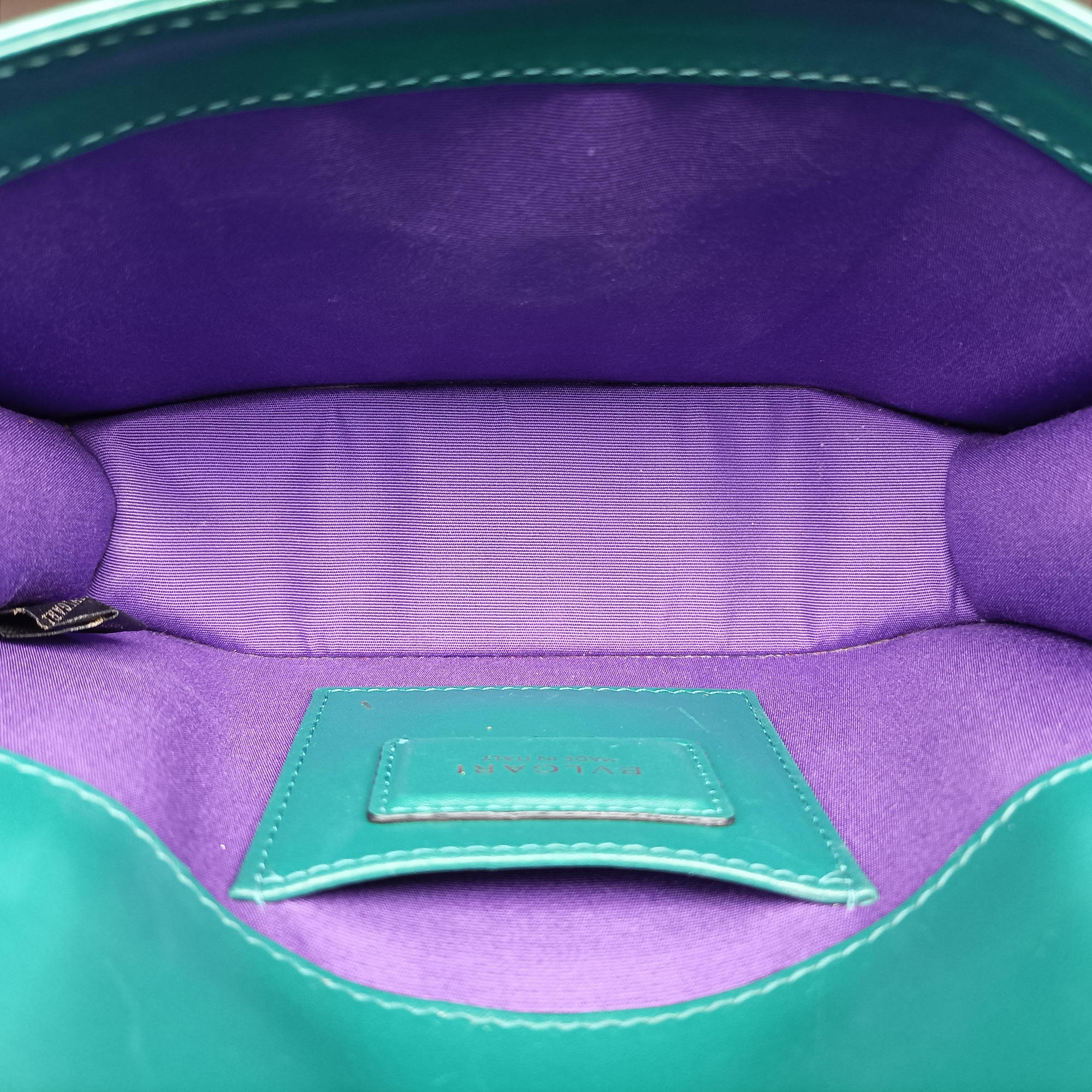 Secondhand Bvlgari SERPENTI FOREVER Green Leather  shoulderbag | stylenewstar