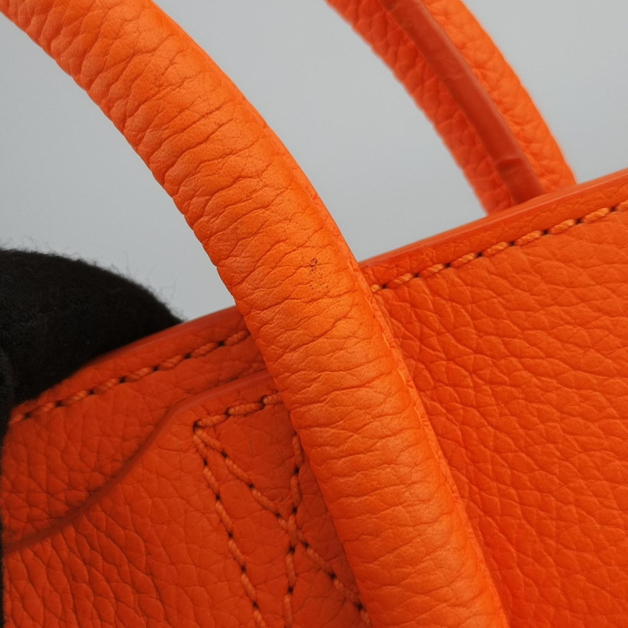 Pre-owned Celine Luggage Micro shopper Orange Leather  handbag | stylenewstar