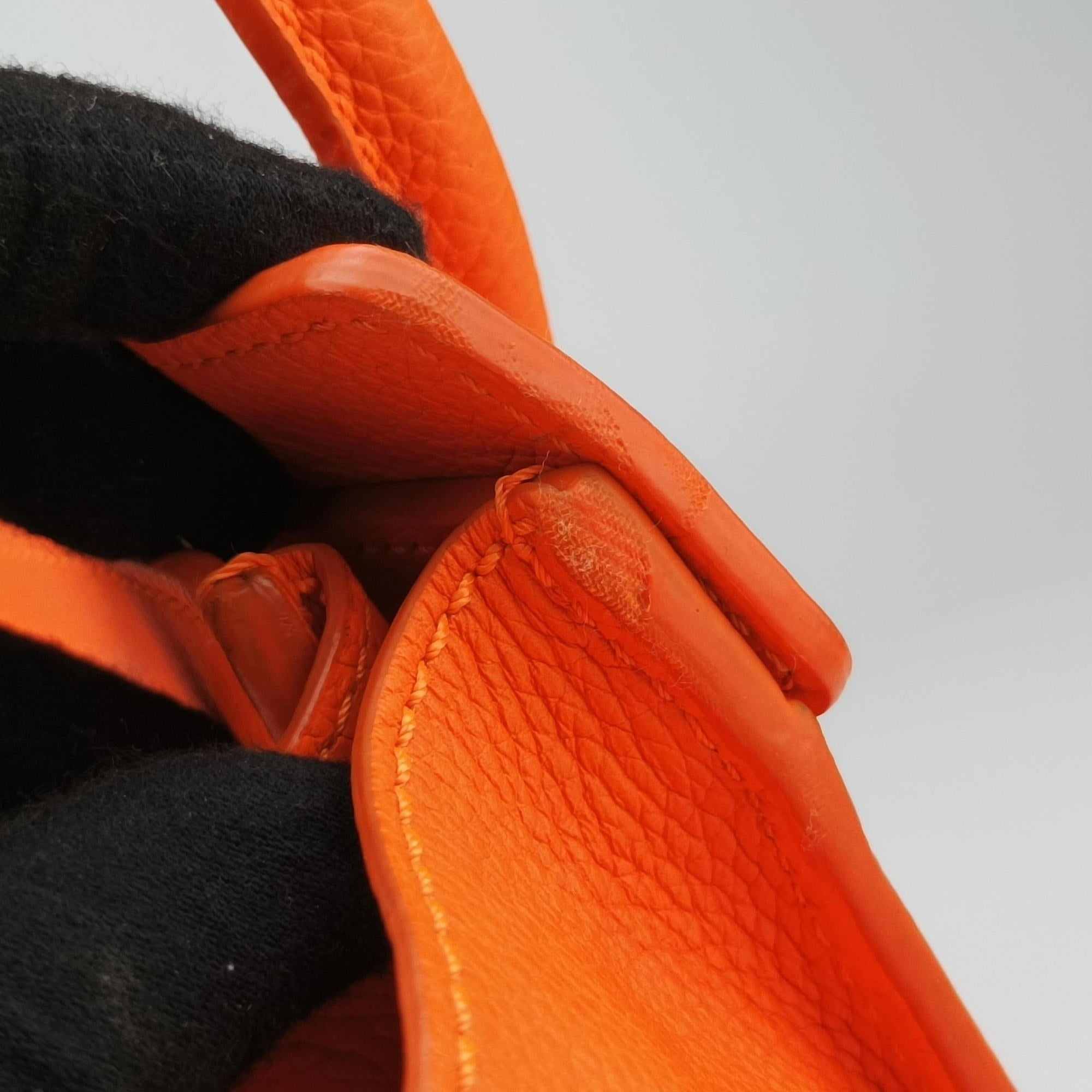 Pre-owned Celine Luggage Micro shopper Orange Leather  handbag | stylenewstar