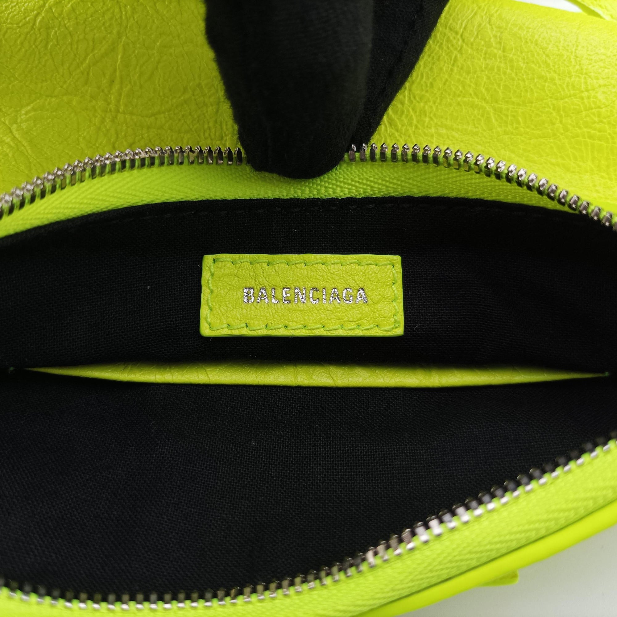 Secondhand Balenciaga Le Cagole Green lambskin  shoulderbag | stylenewstar