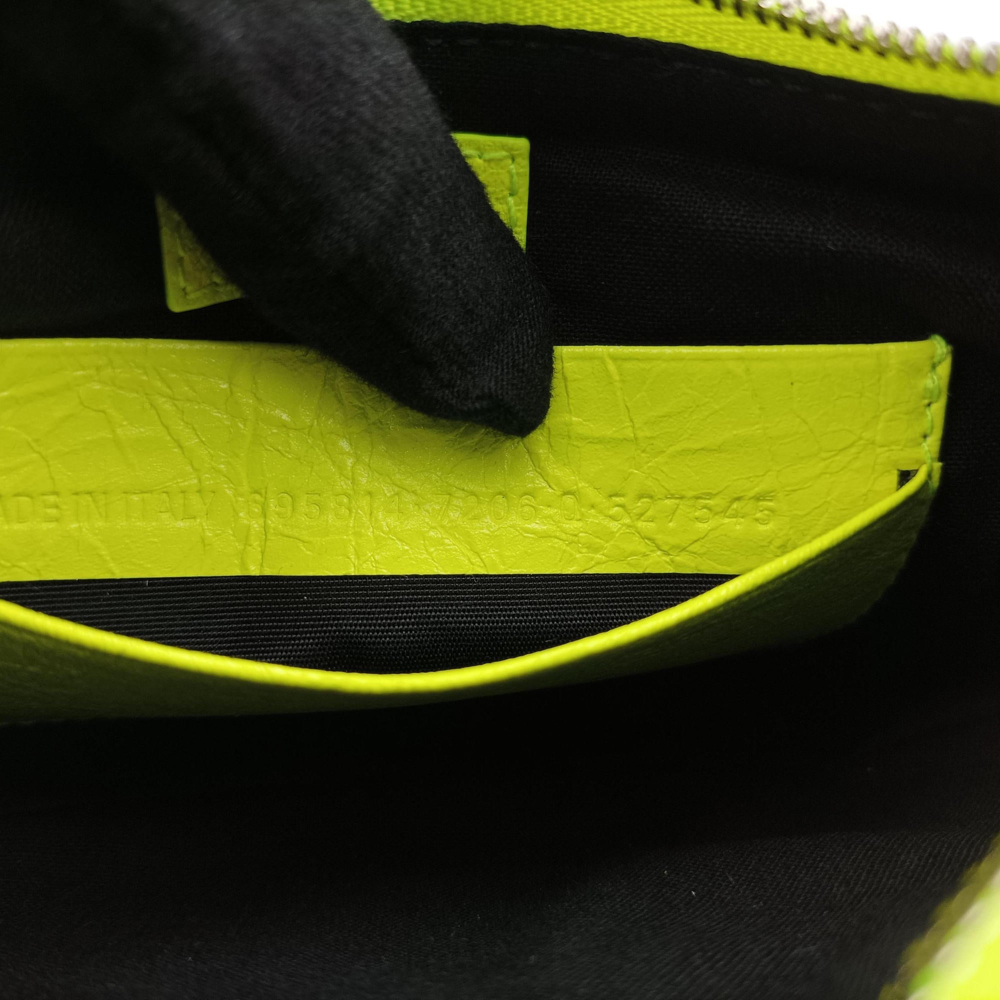 Secondhand Balenciaga Le Cagole Green lambskin  shoulderbag | stylenewstar