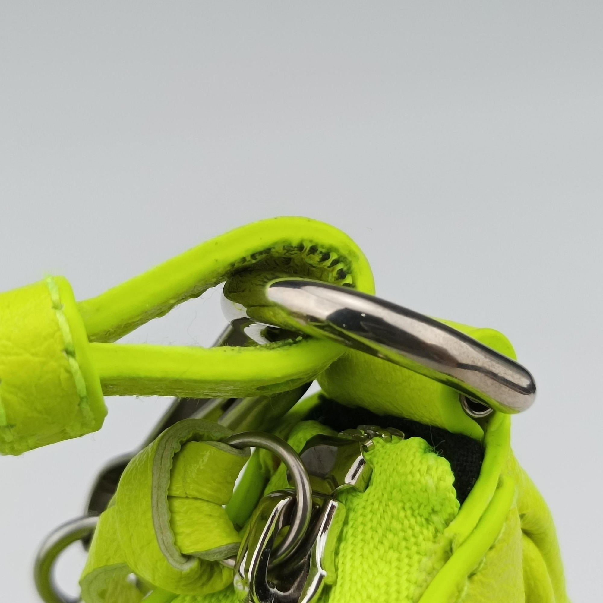 Secondhand Balenciaga Le Cagole Green lambskin  shoulderbag | stylenewstar