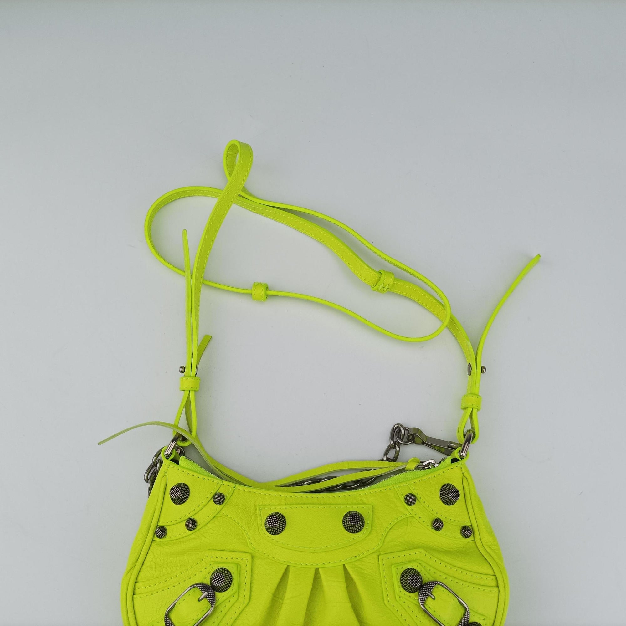 Secondhand Balenciaga Le Cagole Green lambskin  shoulderbag | stylenewstar
