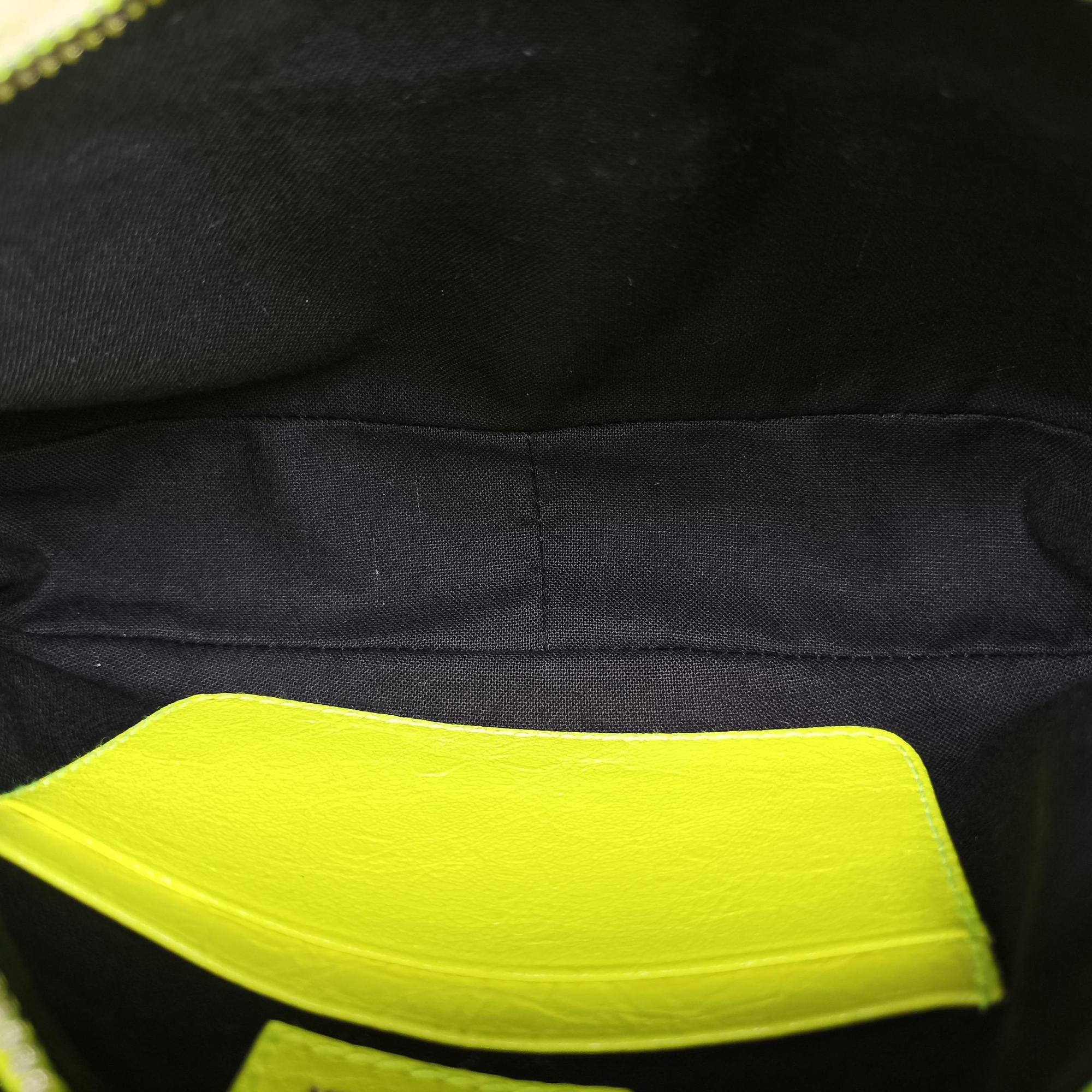 Secondhand Balenciaga Le Cagole Green lambskin  shoulderbag | stylenewstar
