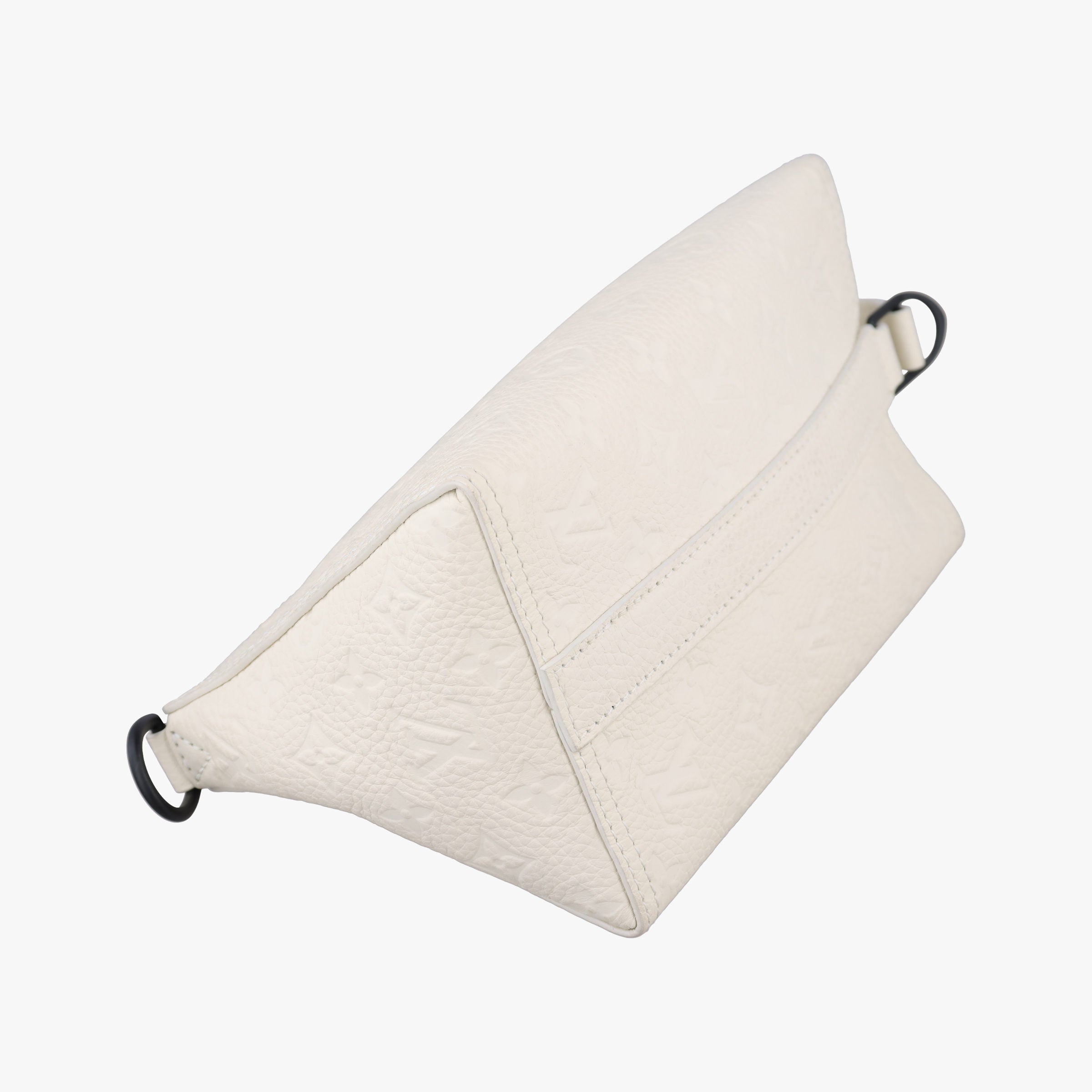 Pre-owned Louis Vuitton Triangle Messenger white Taurillon leather M55927 shoulderbag | stylenewstar