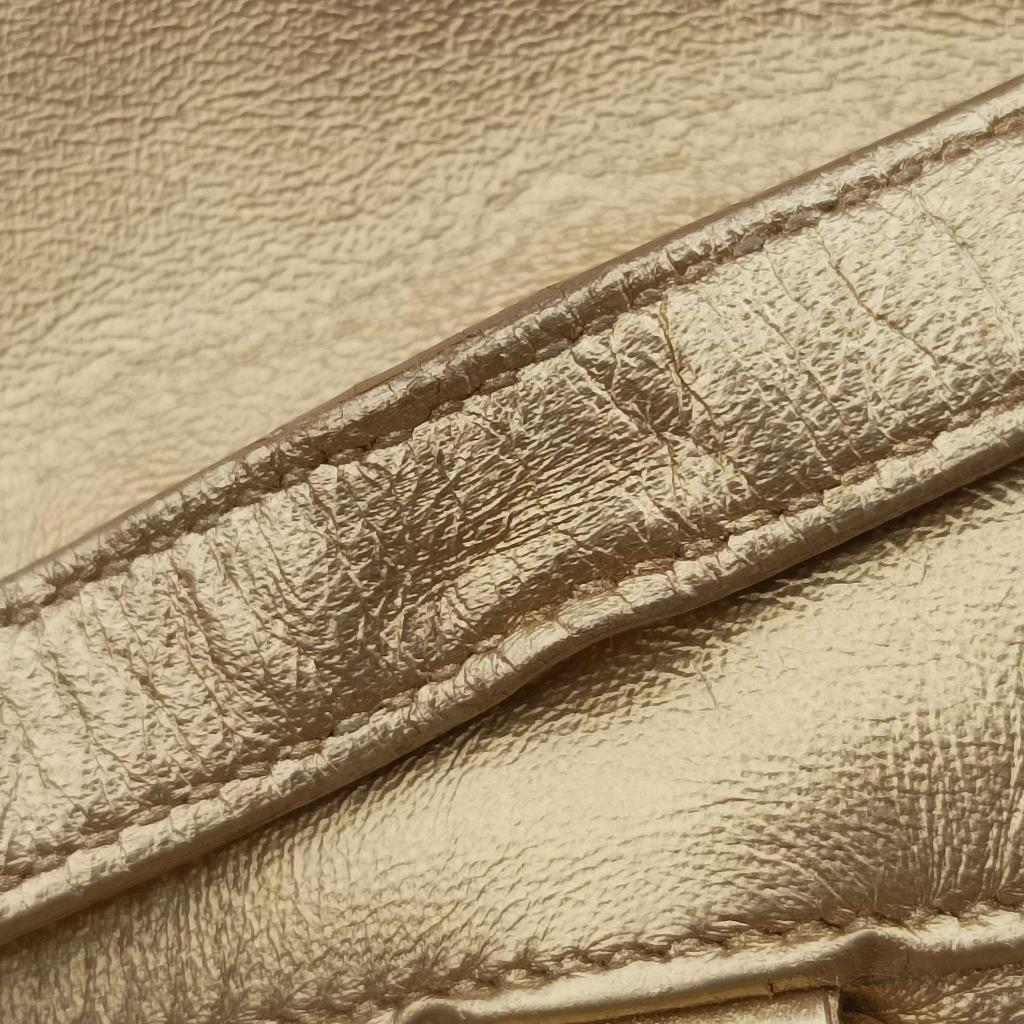 Pre-owned Yves Saint Laurent CLASSIC BABY DUFFLE Golden Leather 340238 shoulderbag | stylenewstar