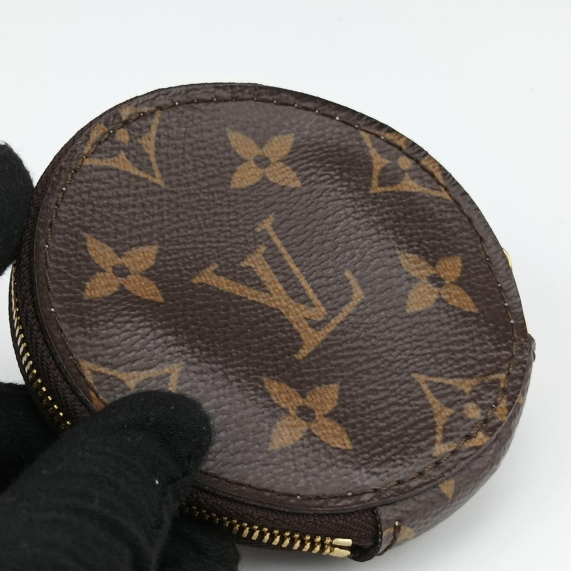Pre-owned Louis Vuitton MULTI POCHETTE ACCESSOIRES  Brown × Khaki Monogram Canvas M44840 shoulderbag | stylenewstar
