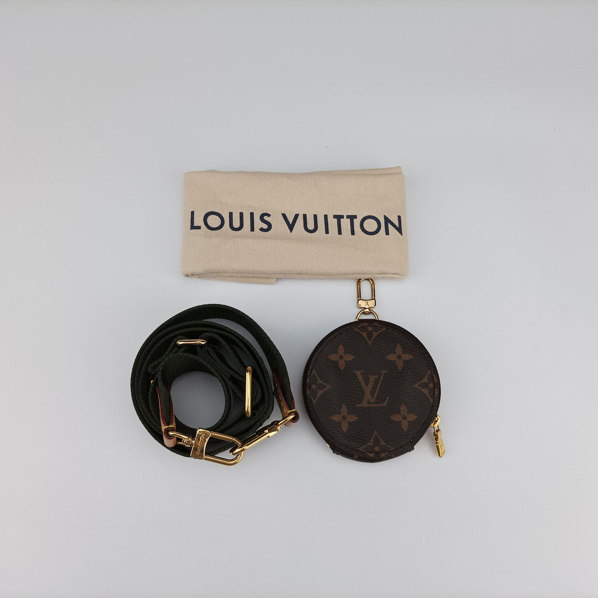 Pre-owned Louis Vuitton MULTI POCHETTE ACCESSOIRES  Brown × Khaki Monogram Canvas M44840 shoulderbag | stylenewstar