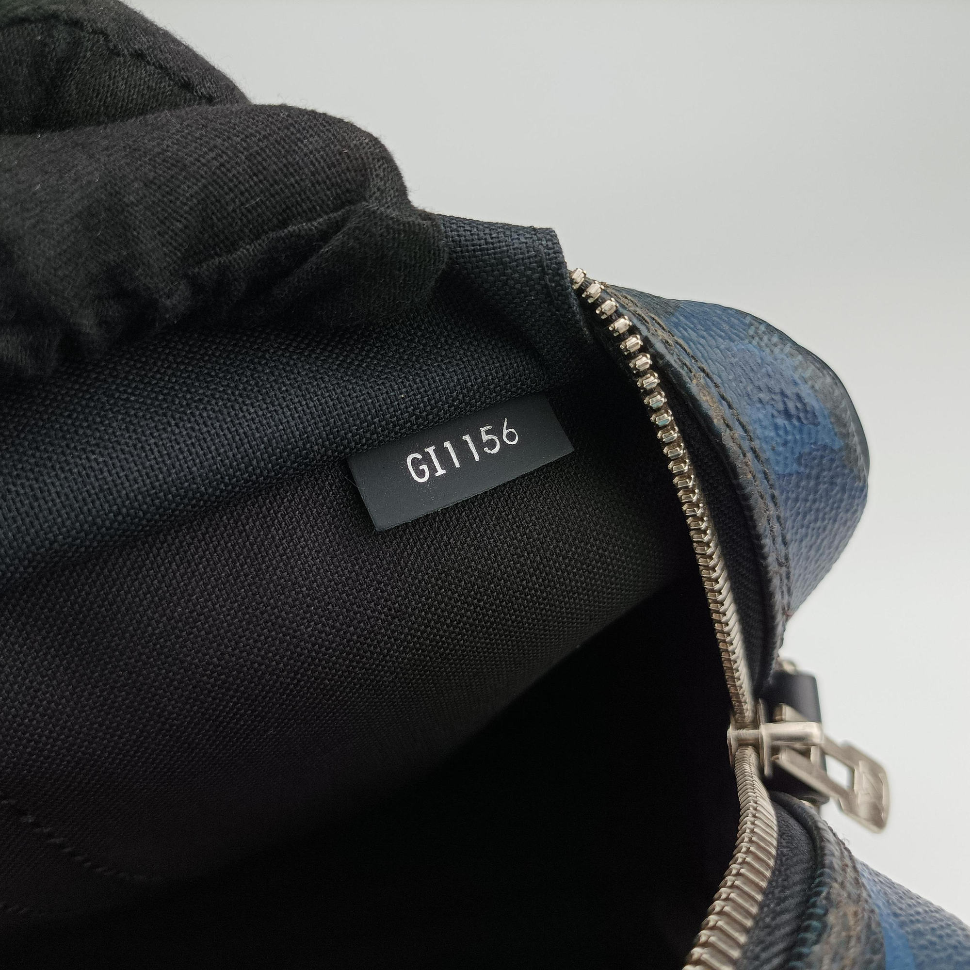 Pre-owned Louis Vuitton Porte Documents VoyagePM Blue Camouflage Damier Cobalt Canvas N41507 shoulderbag | stylenewstar