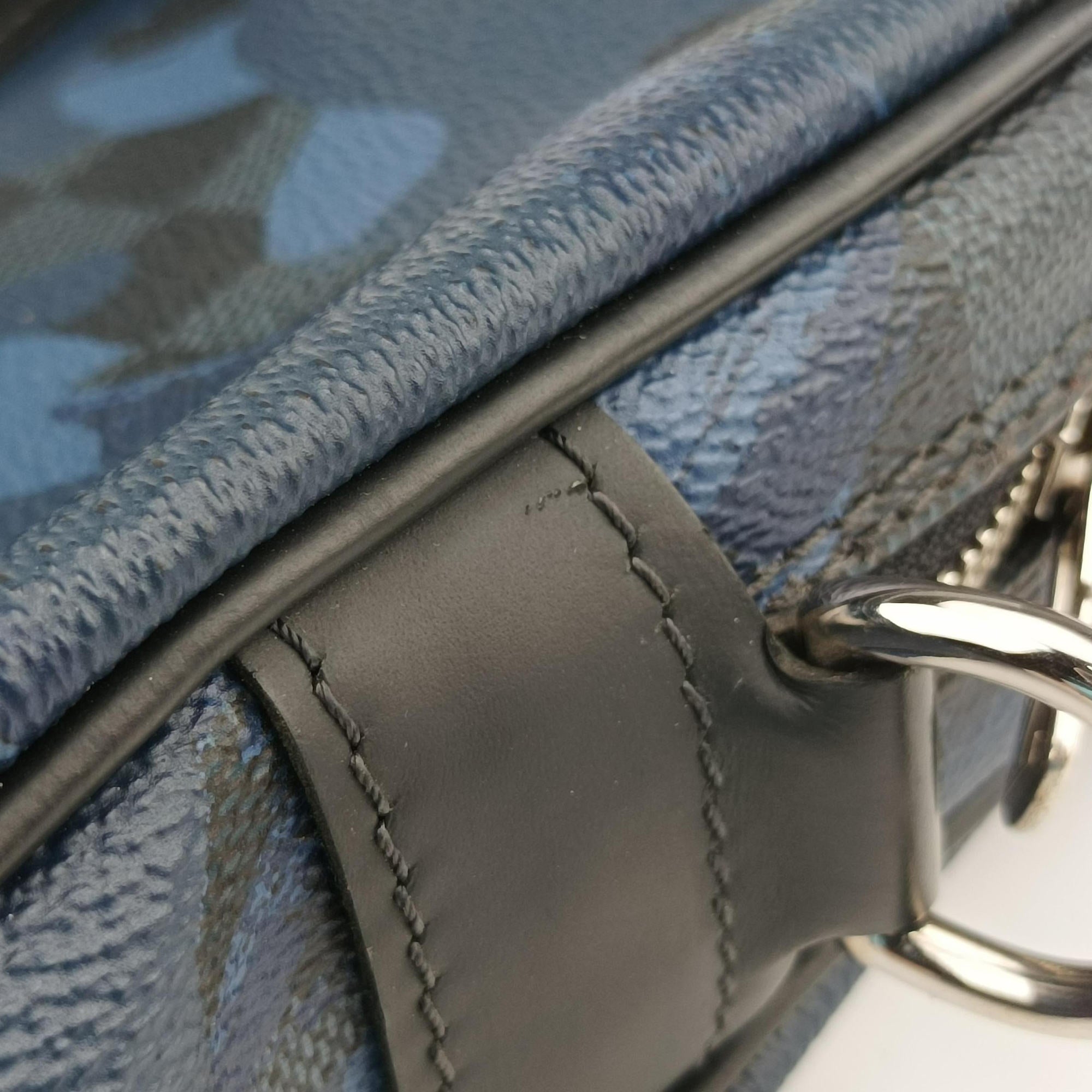 Pre-owned Louis Vuitton Porte Documents VoyagePM Blue Camouflage Damier Cobalt Canvas N41507 shoulderbag | stylenewstar