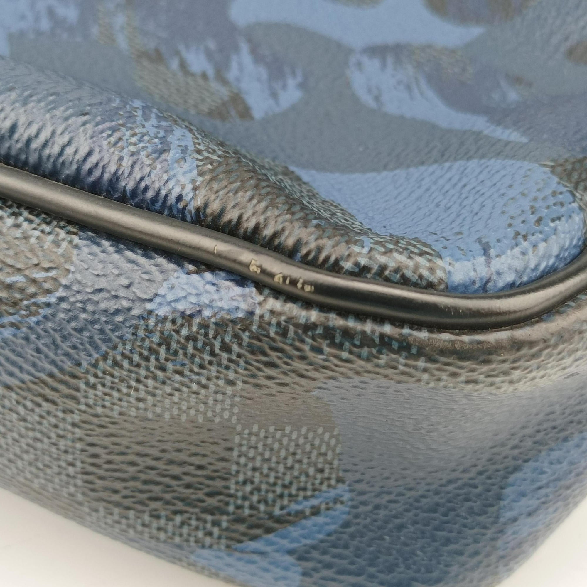 Pre-owned Louis Vuitton Porte Documents VoyagePM Blue Camouflage Damier Cobalt Canvas N41507 shoulderbag | stylenewstar