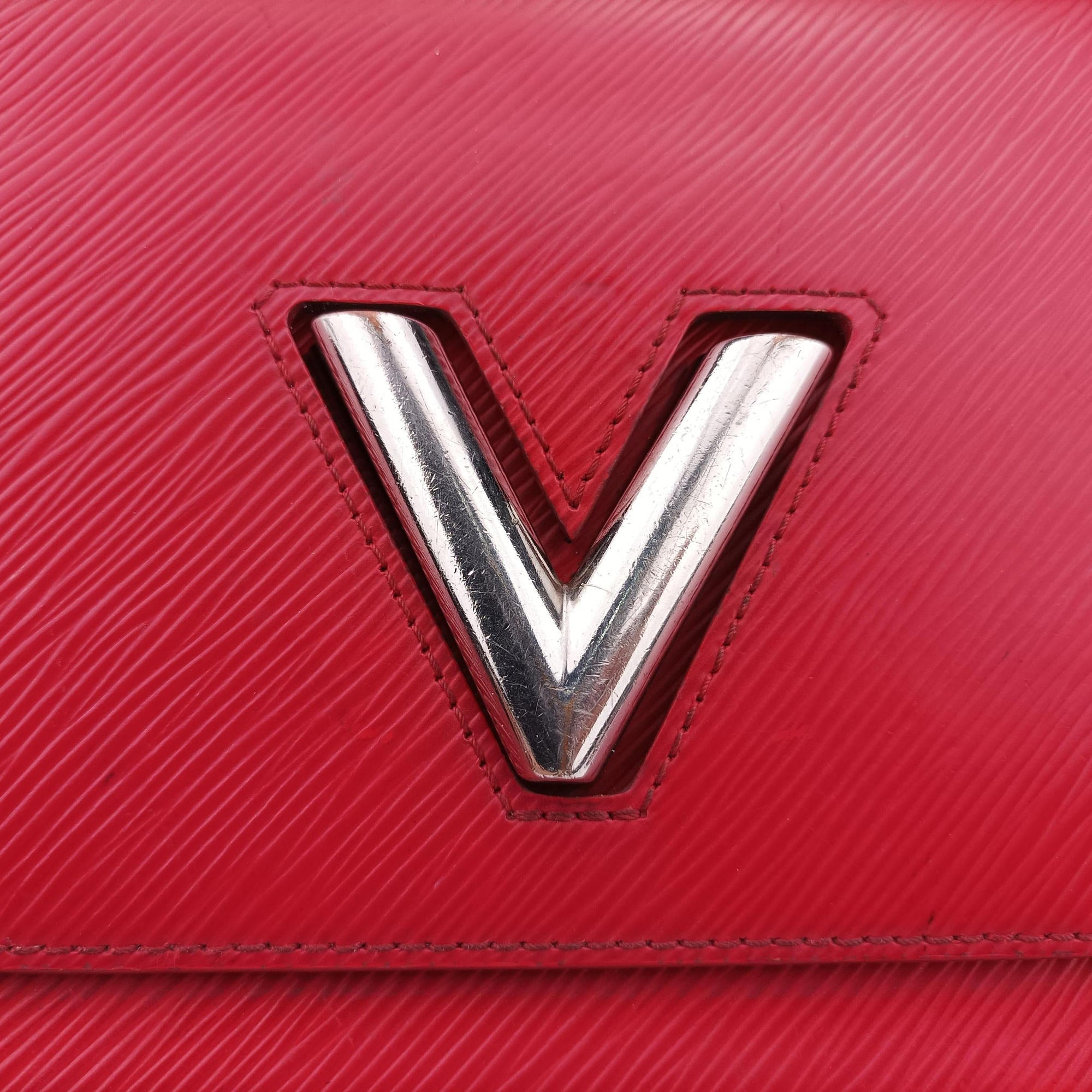 Vintage Louis Vuitton TwistMM Poppy Petal Epi M50523 shoulderbag | stylenewstar