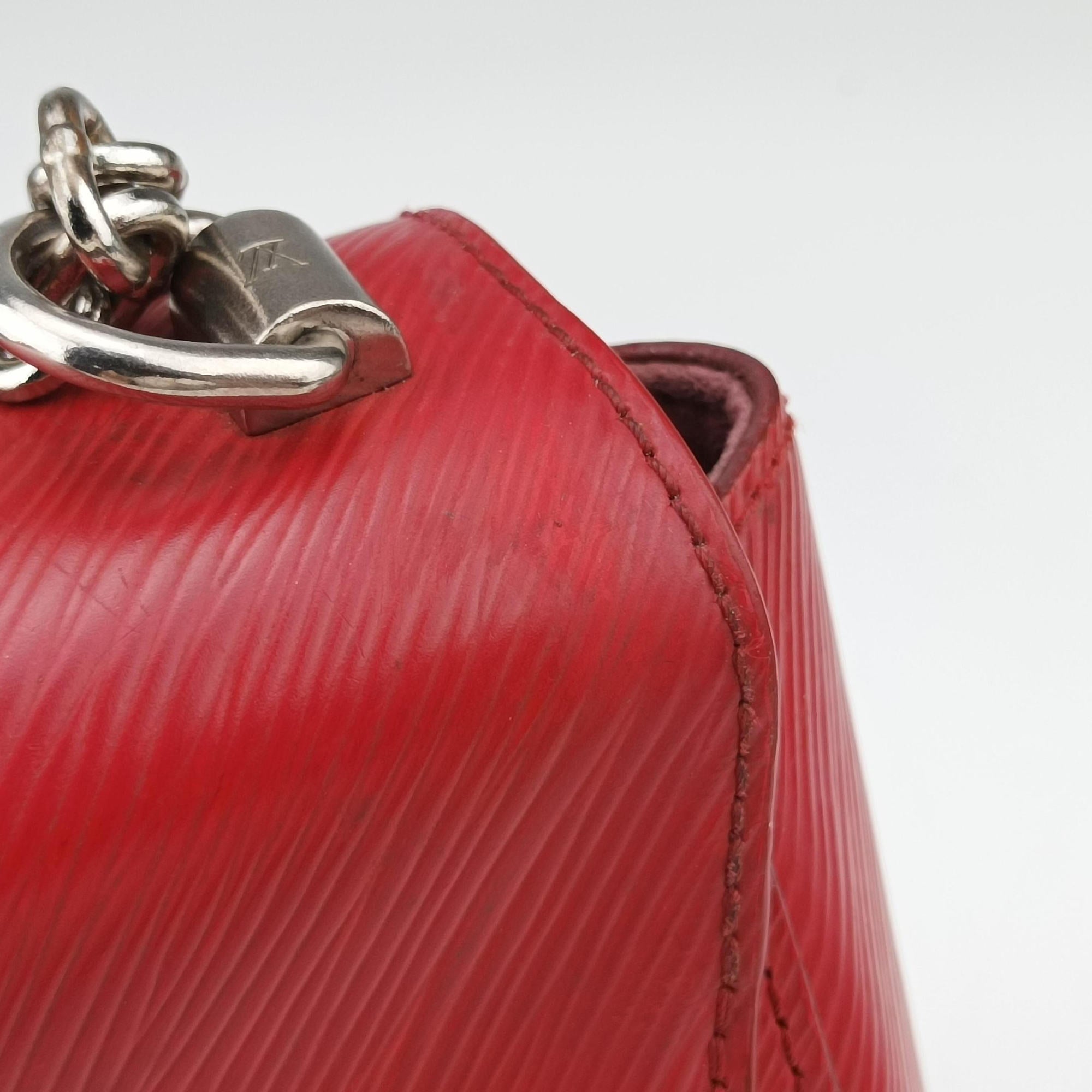 Vintage Louis Vuitton TwistMM Poppy Petal Epi M50523 shoulderbag | stylenewstar