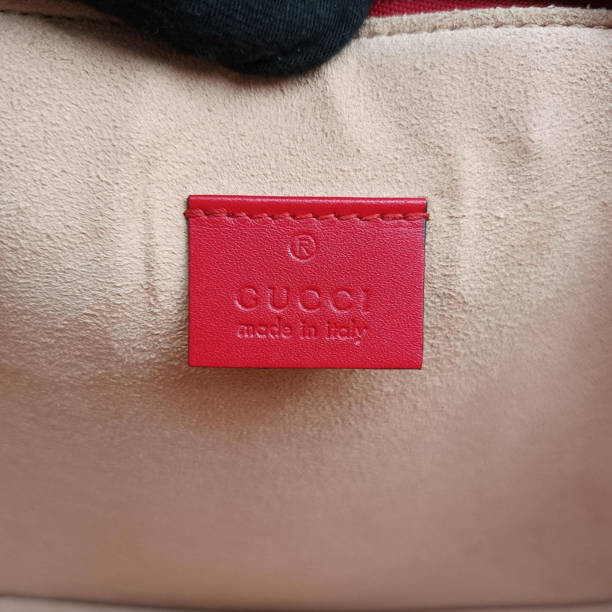 Pre-owned Gucci Ghost Red Leather 445597 clutchbag | stylenewstar