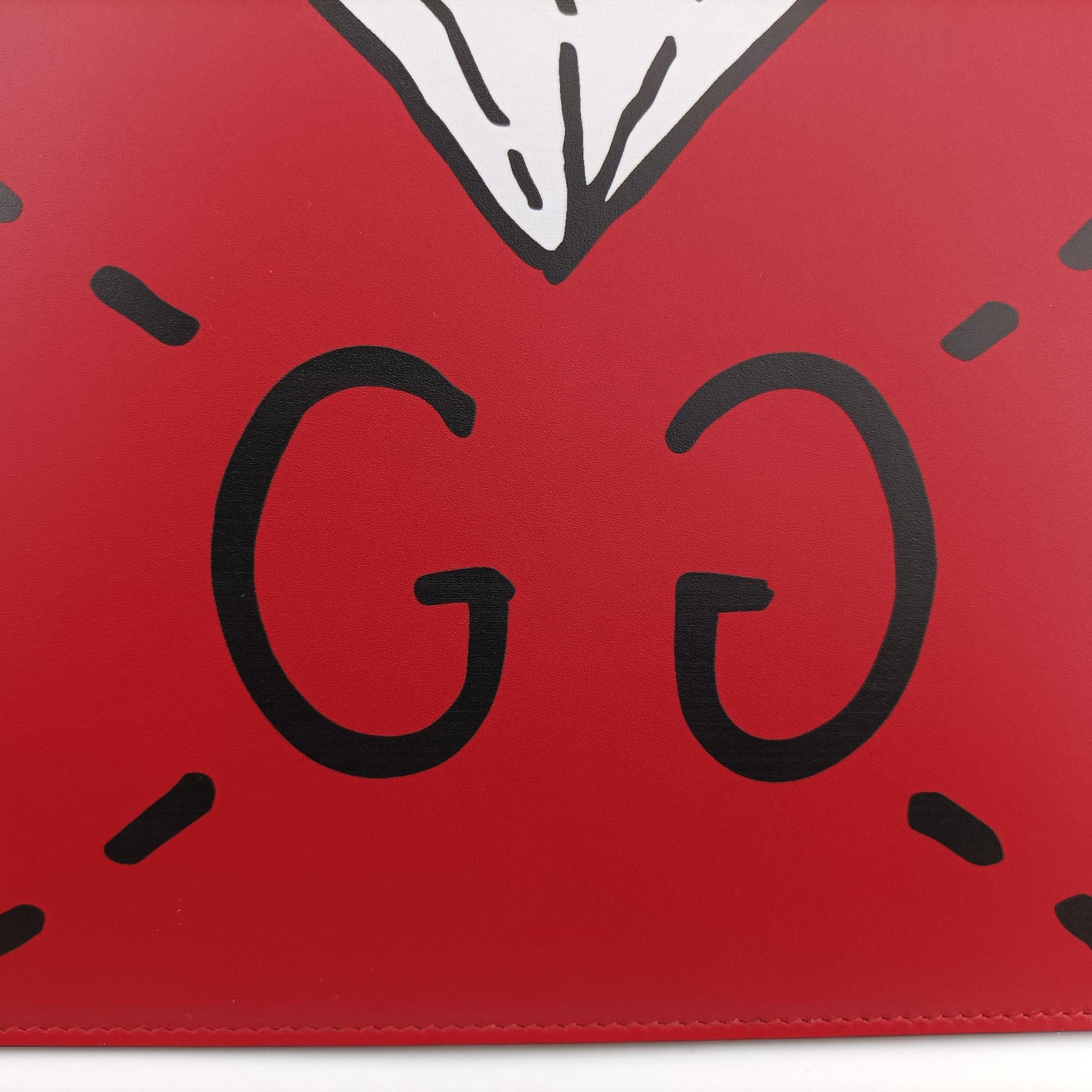 Pre-owned Gucci Ghost Red Leather 445597 clutchbag | stylenewstar