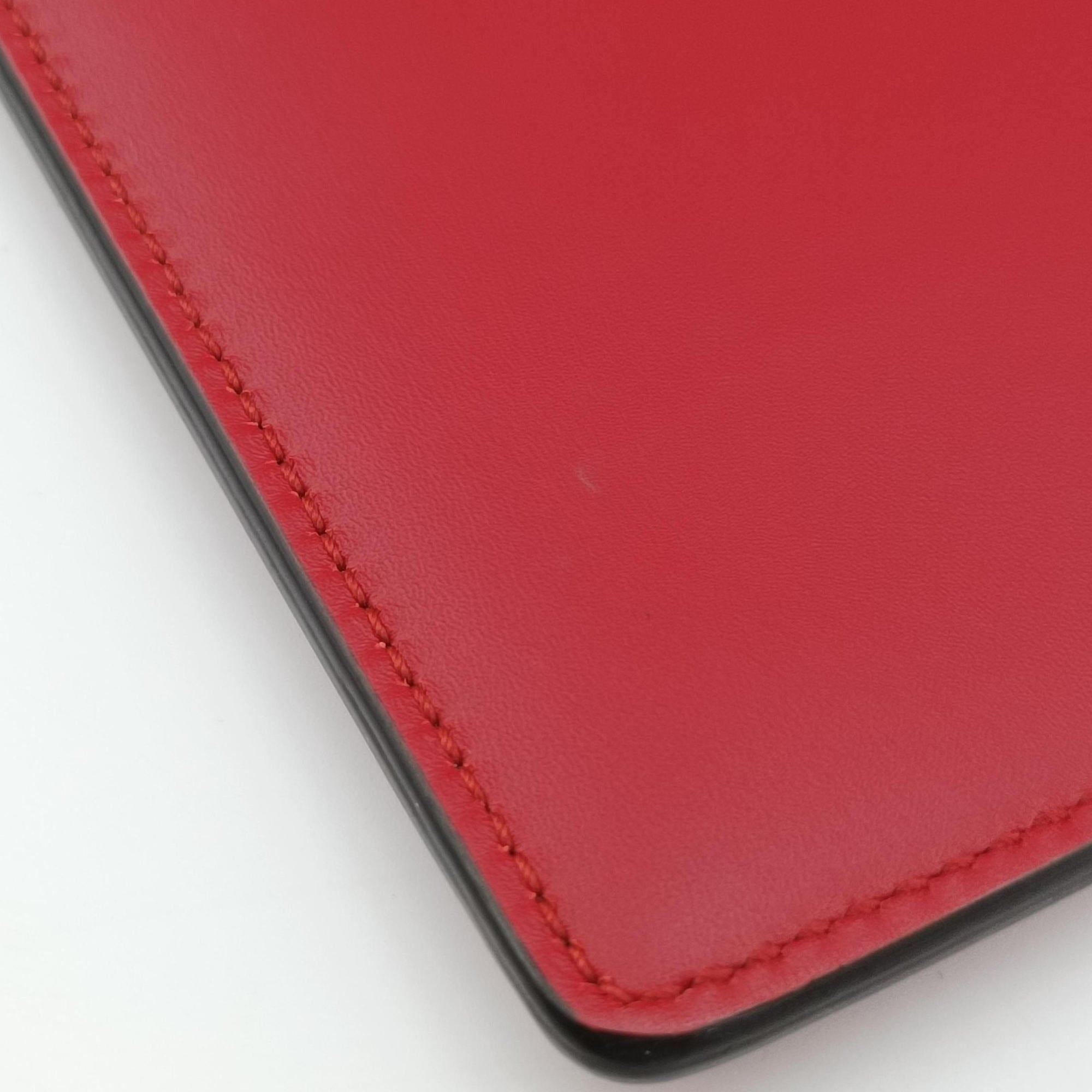 Pre-owned Gucci Ghost Red Leather 445597 clutchbag | stylenewstar