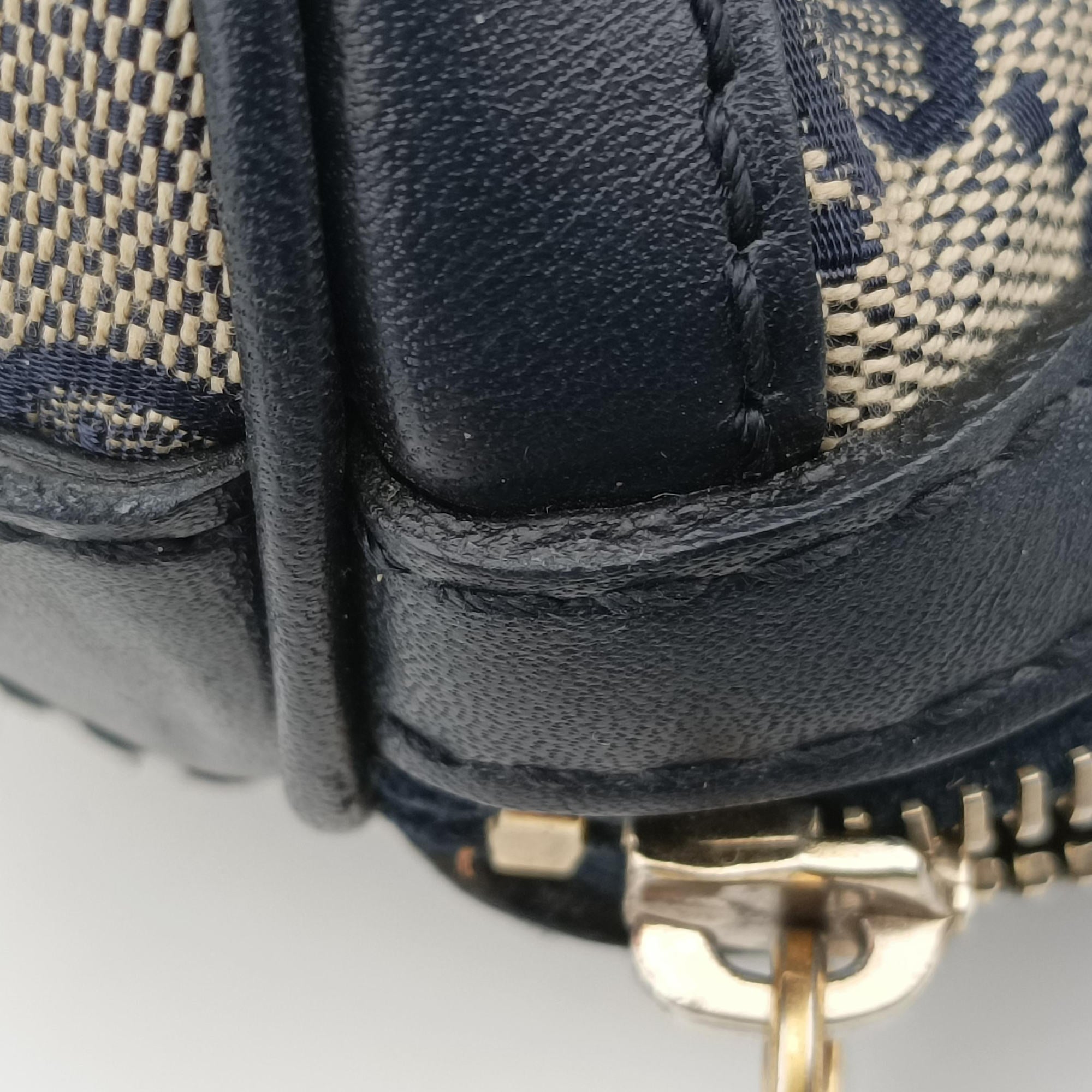 Pre-owned Gucci Sherry Line Navy×beige Leather×Canvas 247205 handbag | stylenewstar