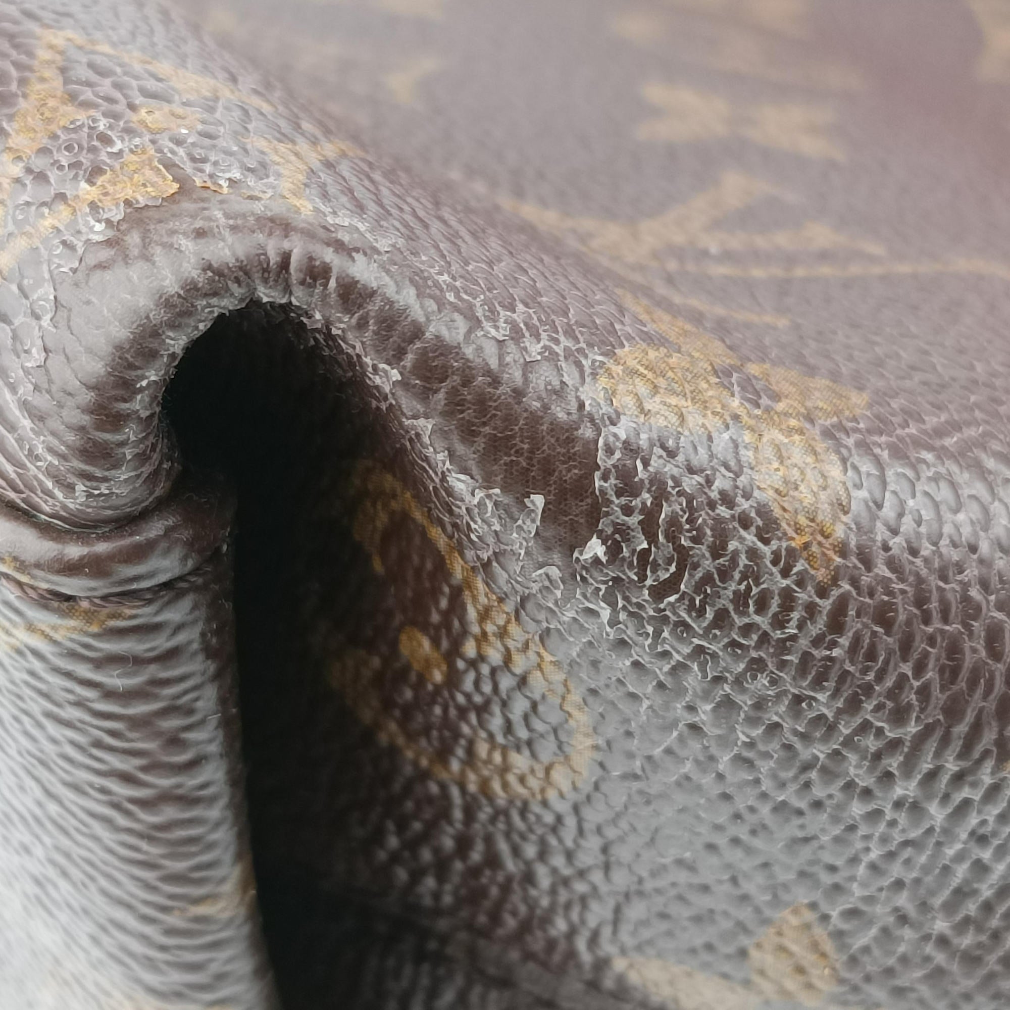 Pre-owned Louis Vuitton Tuileries Bezas Brown×KHAKI Monogram Canvas×calf leather M43159 shoulderbag | stylenewstar