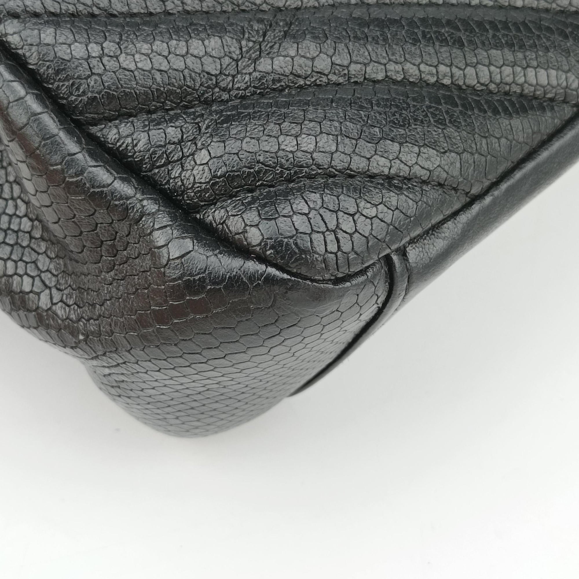Secondhand Yves Saint Laurent COLLEGE Medium Black Chevron-quilted leather 600279 shoulderbag | stylenewstar