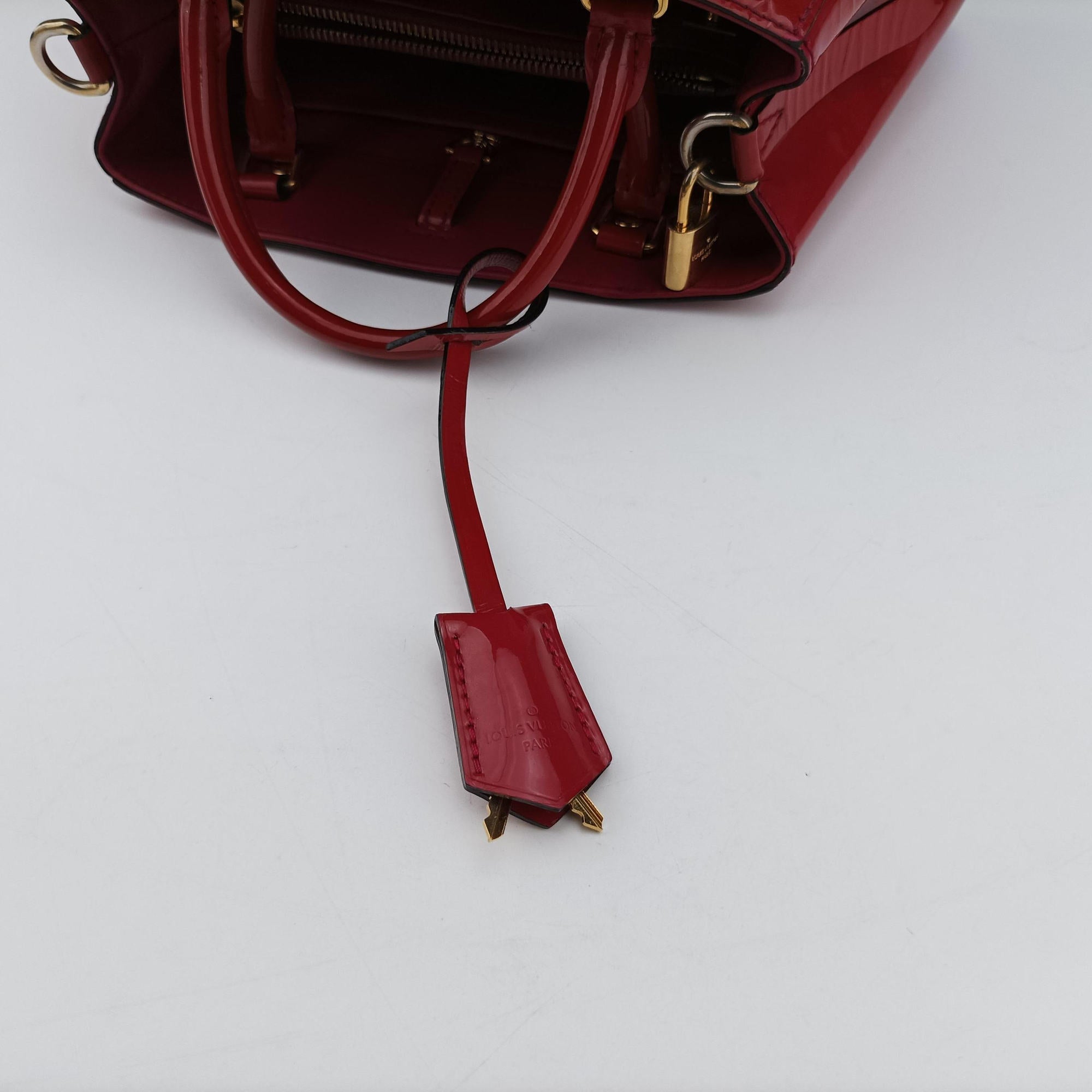 Pre-owned Louis Vuitton MONTAIGNE BB CERISE Vernis M50170 shoulderbag | stylenewstar