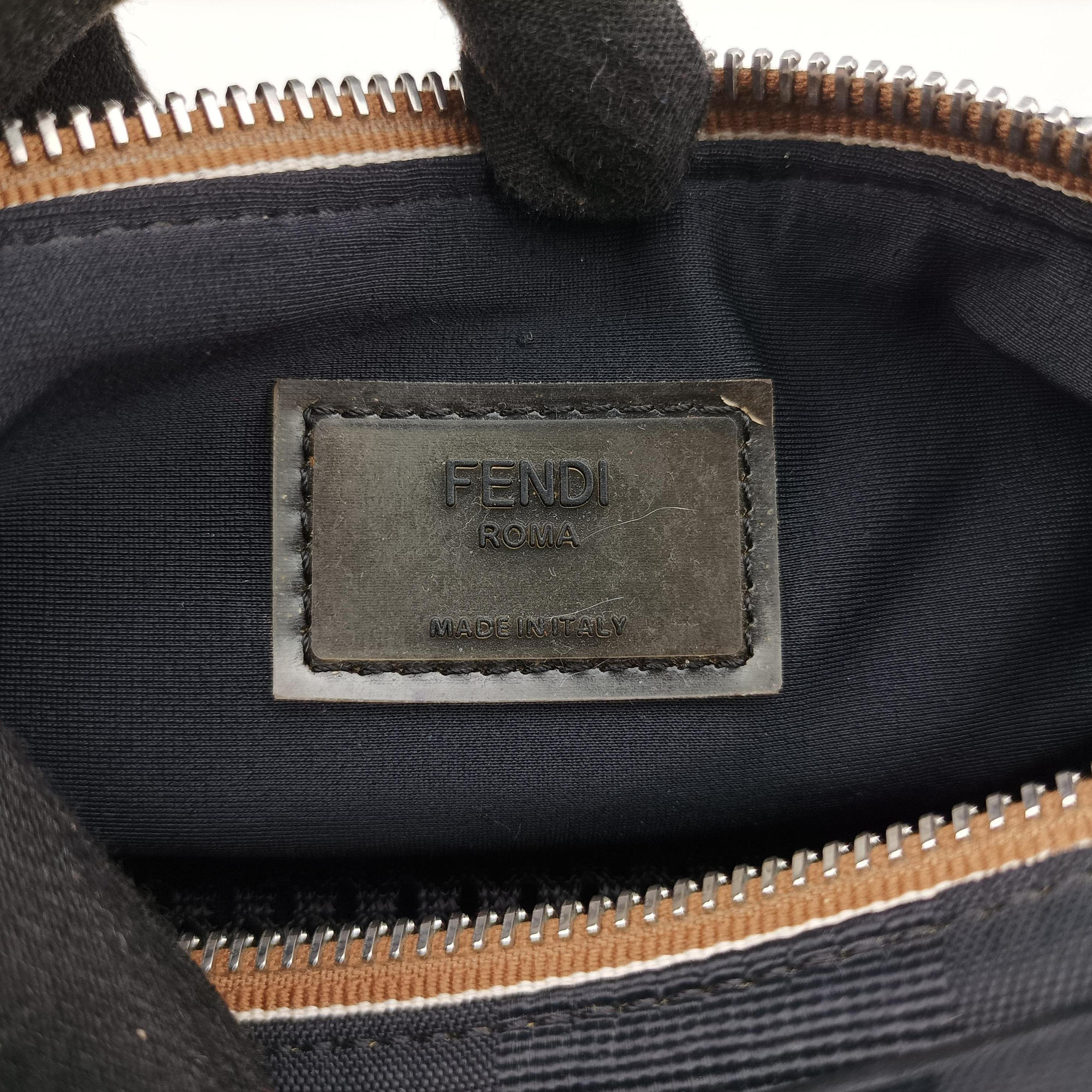 Pre-owned Fendi Pecan AMOR Logo Black canvas 7VA446 bum bag/waist bag | stylenewstar