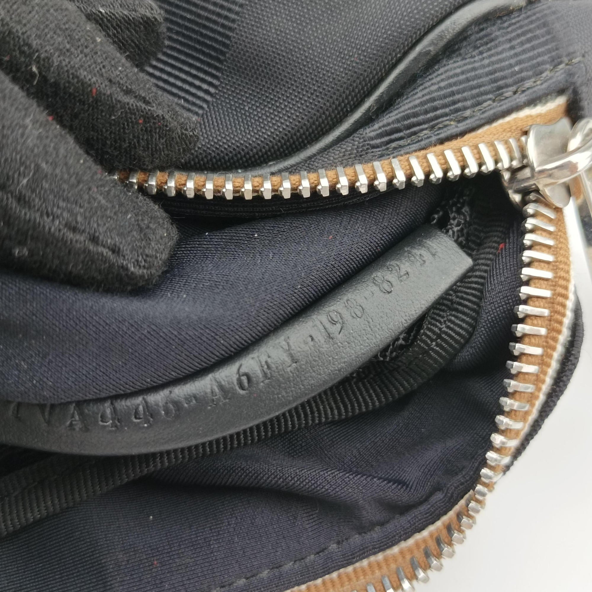 Pre-owned Fendi Pecan AMOR Logo Black canvas 7VA446 bum bag/waist bag | stylenewstar
