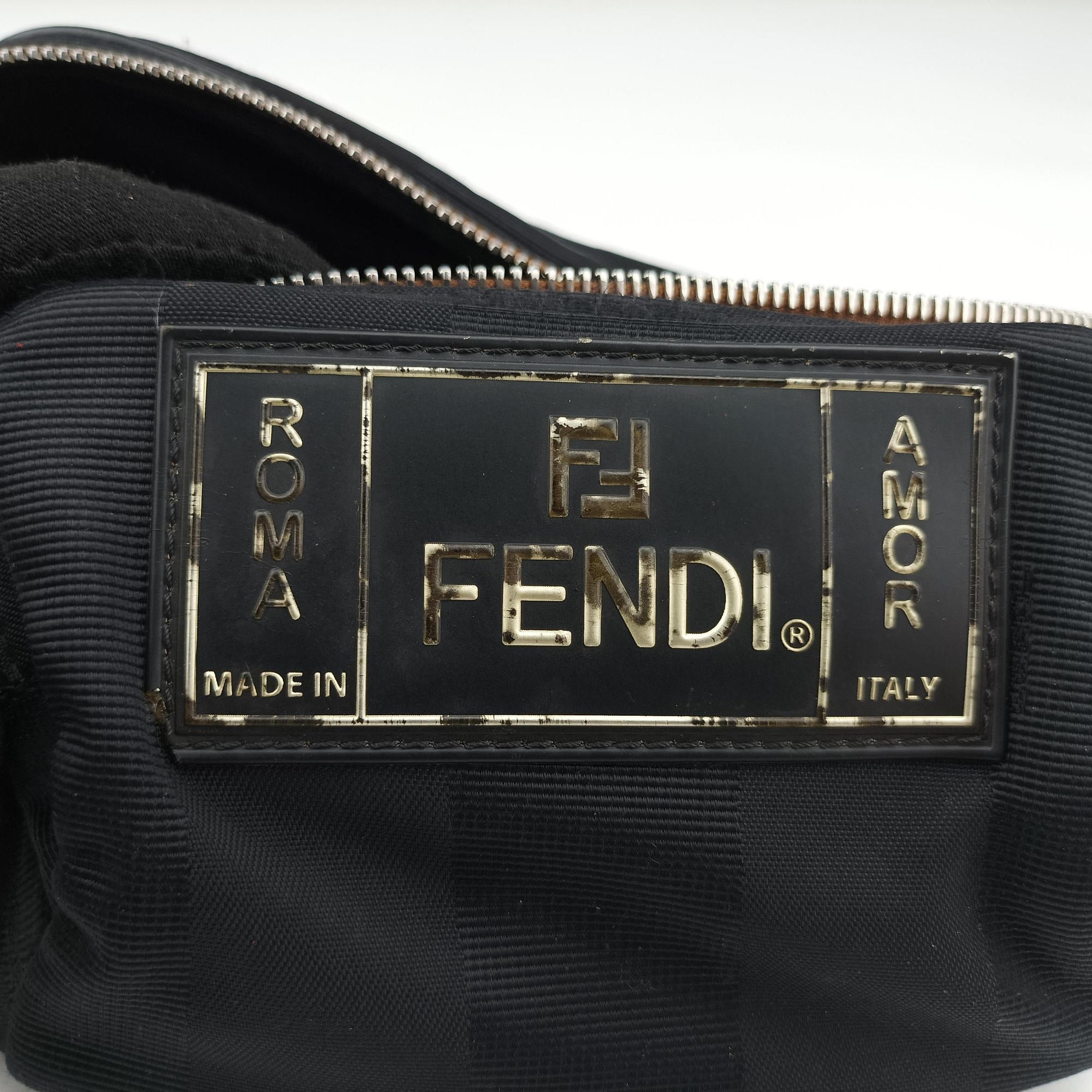 Pre-owned Fendi Pecan AMOR Logo Black canvas 7VA446 bum bag/waist bag | stylenewstar