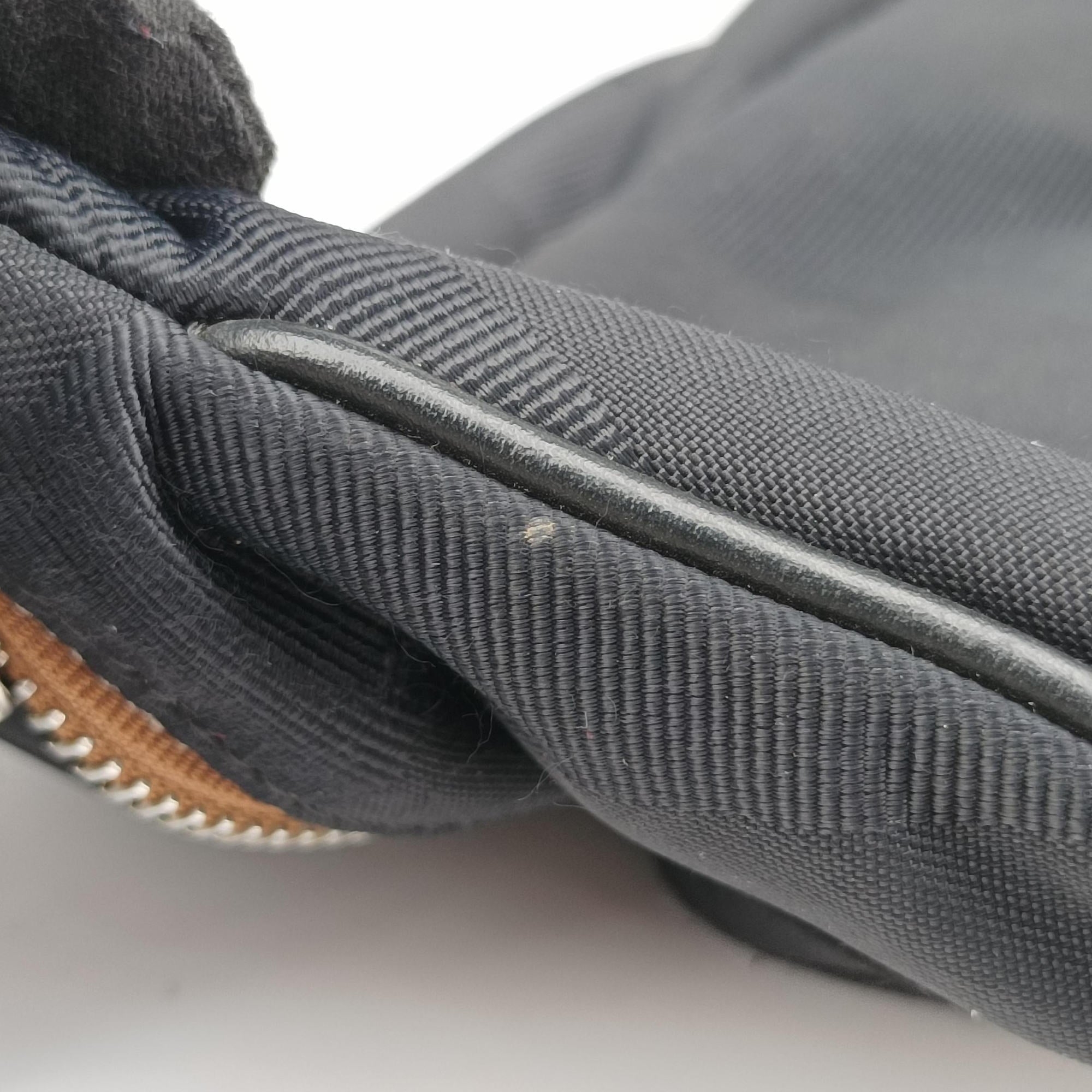 Pre-owned Fendi Pecan AMOR Logo Black canvas 7VA446 bum bag/waist bag | stylenewstar