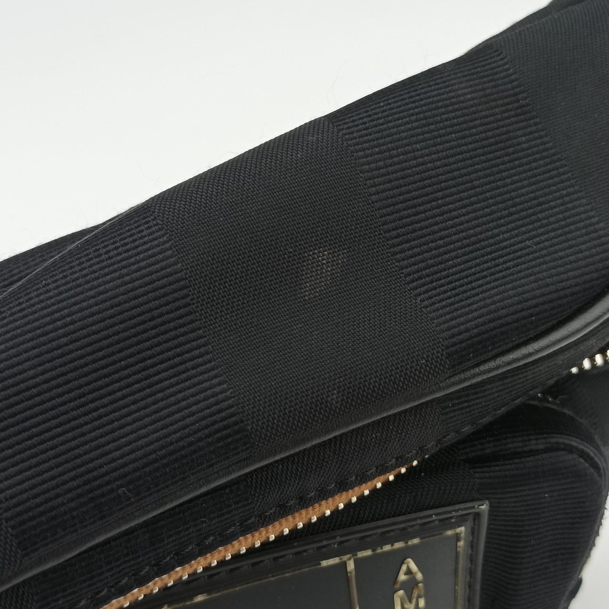 Pre-owned Fendi Pecan AMOR Logo Black canvas 7VA446 bum bag/waist bag | stylenewstar