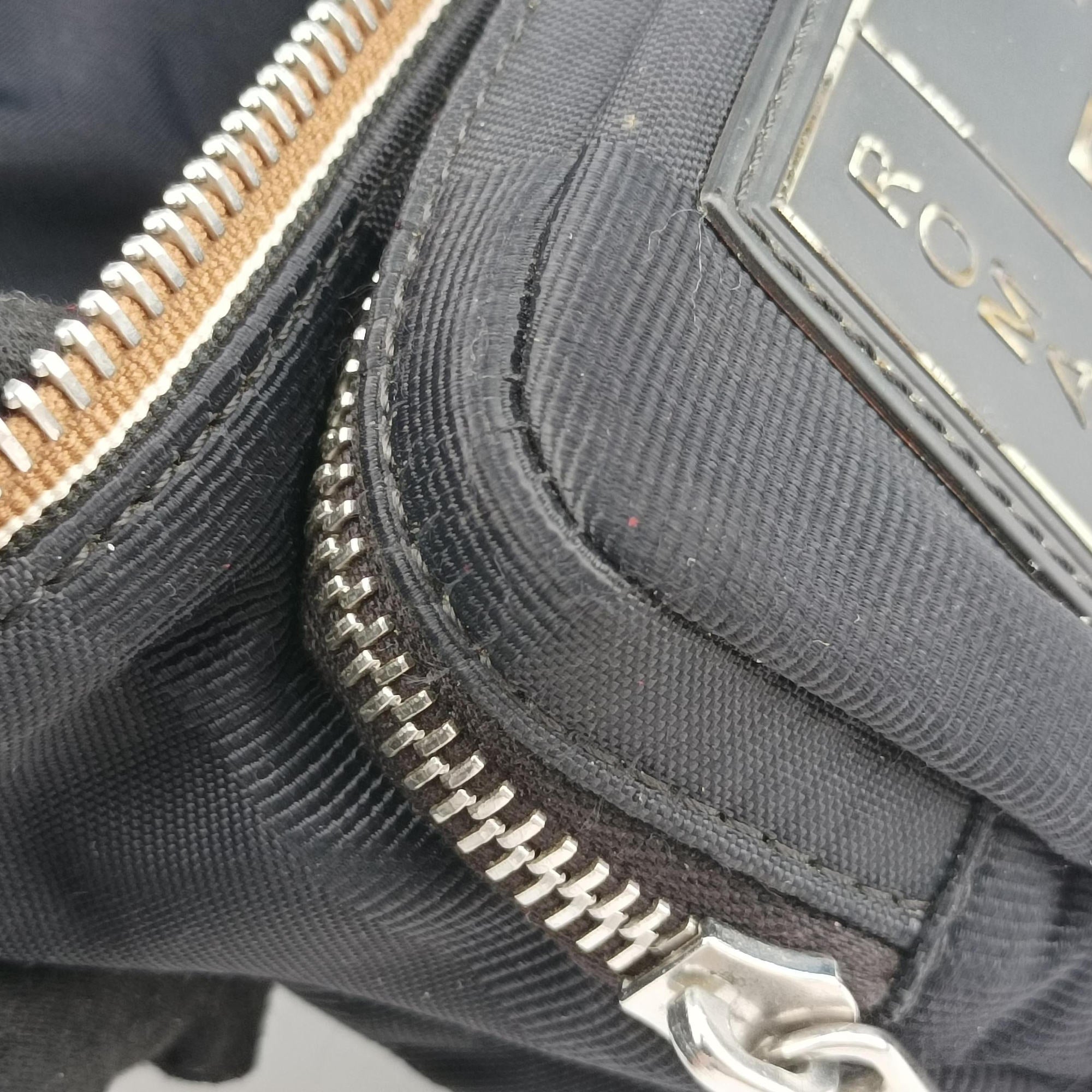 Pre-owned Fendi Pecan AMOR Logo Black canvas 7VA446 bum bag/waist bag | stylenewstar