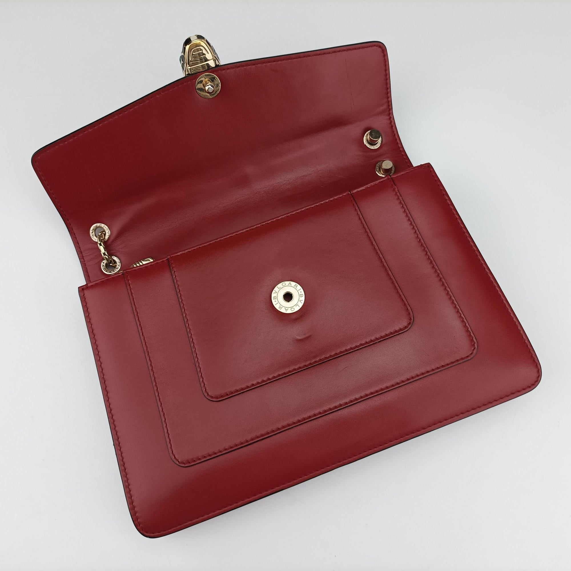 Pre-owned Bvlgari Serpenti Forever Red leather  shoulderbag | stylenewstar