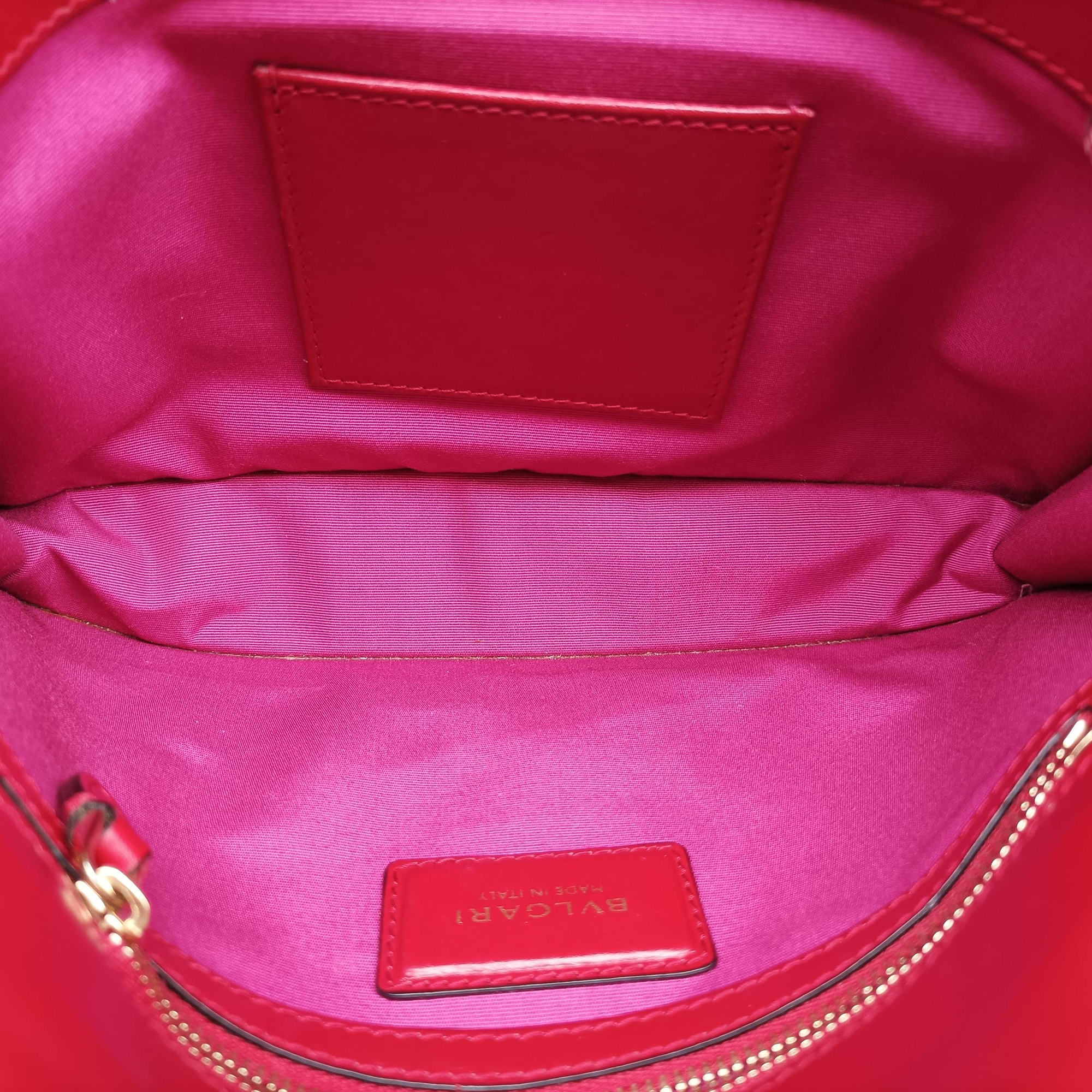 Pre-owned Bvlgari Serpenti Forever Red leather  shoulderbag | stylenewstar