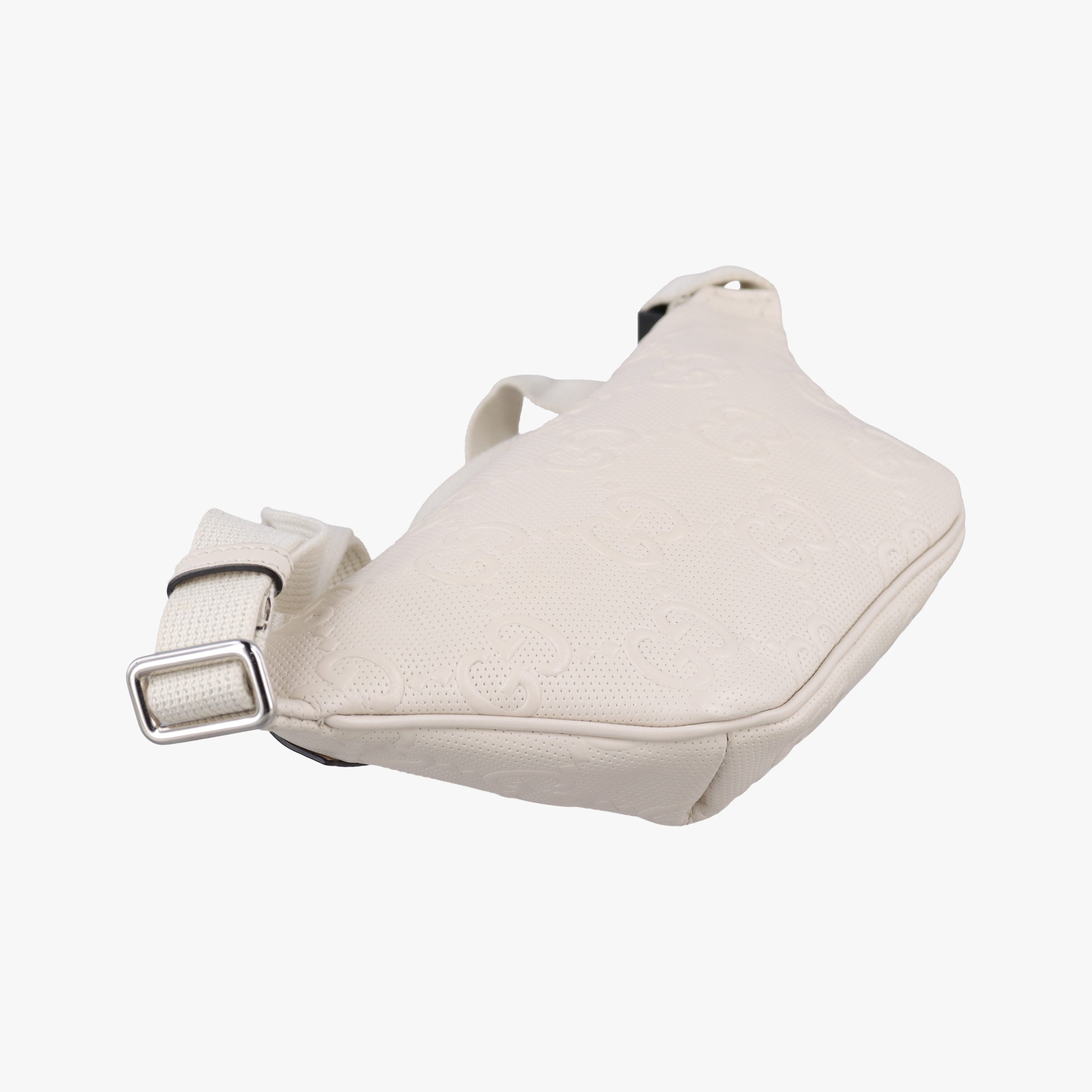Vintage Gucci GG emboss White Leather 658582 bum bag/waist bag | stylenewstar