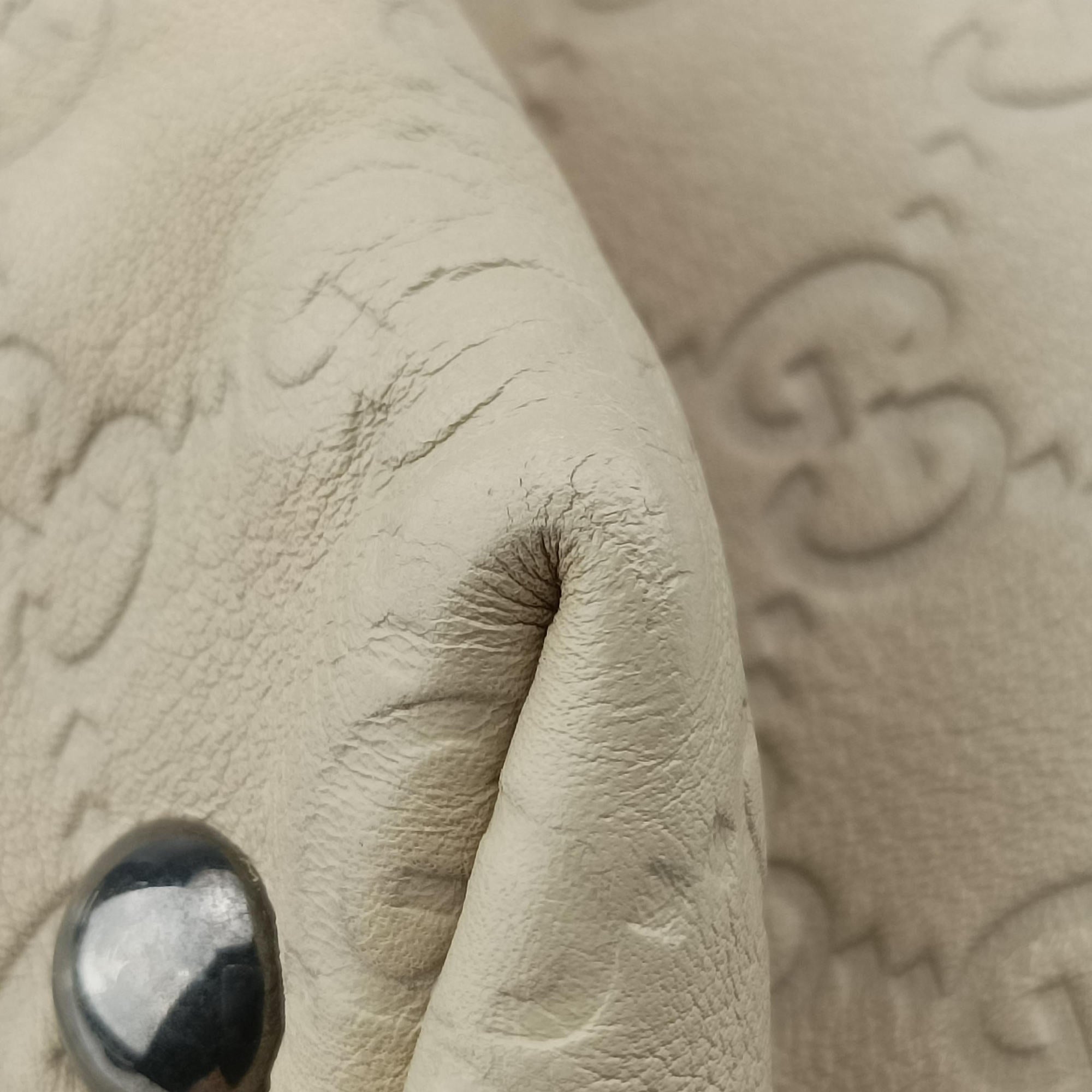 Secondhand Gucci Babouska Hysteria White Leather 229852 handbag | stylenewstar