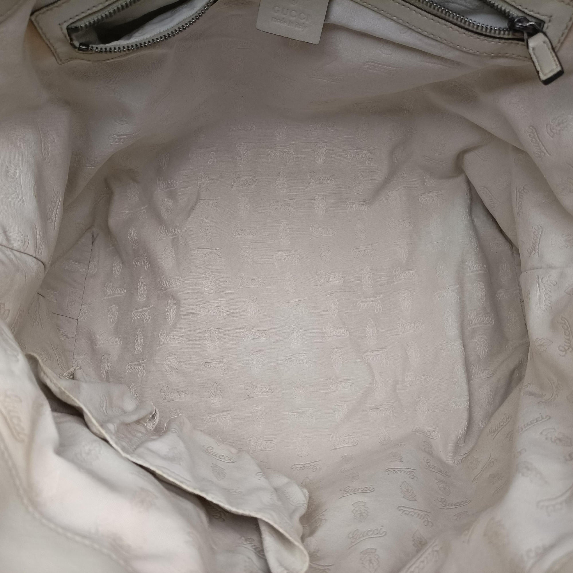 Secondhand Gucci Babouska Hysteria White Leather 229852 handbag | stylenewstar