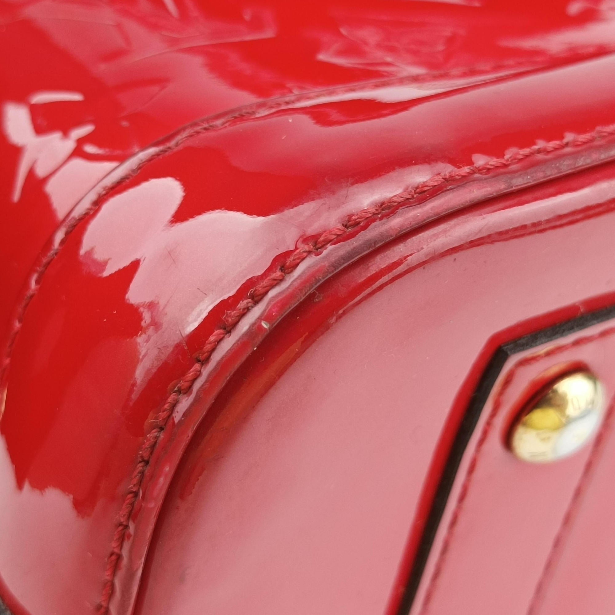 Pre-owned Louis Vuitton Alma BB CERISE Vernis M90174 shoulderbag | stylenewstar