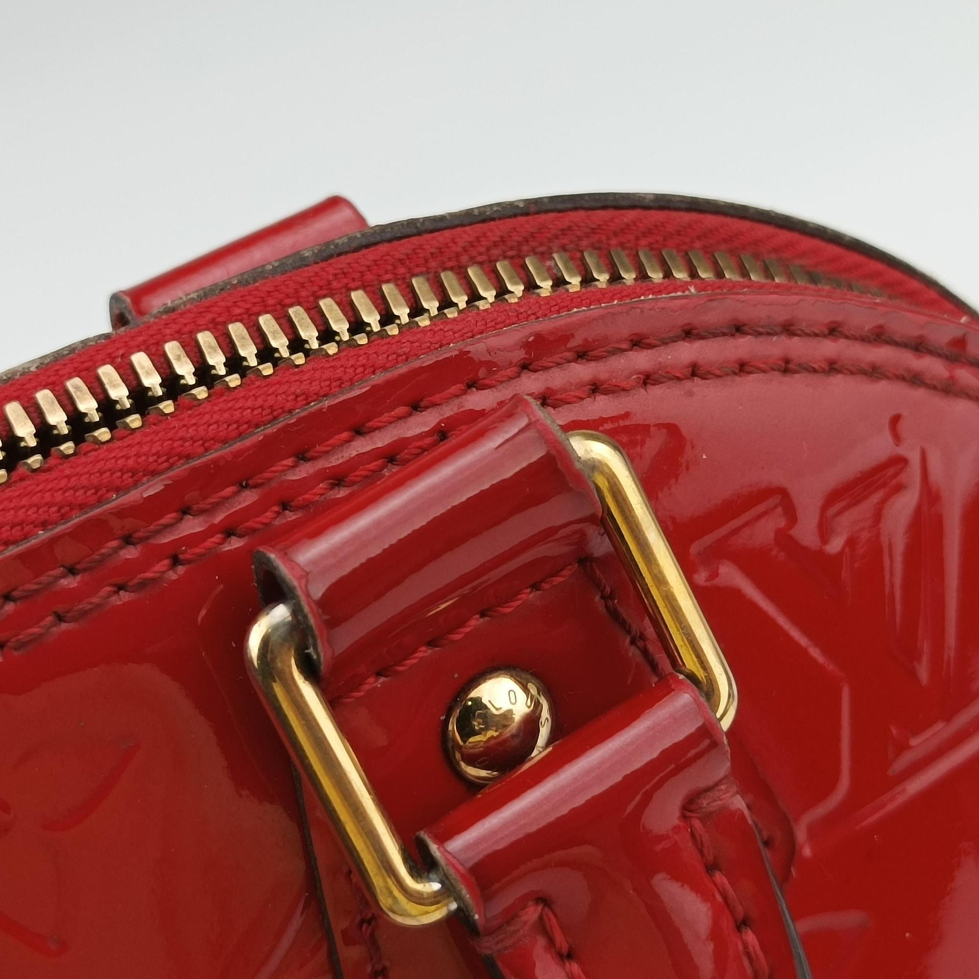 Pre-owned Louis Vuitton Alma BB CERISE Vernis M90174 shoulderbag | stylenewstar