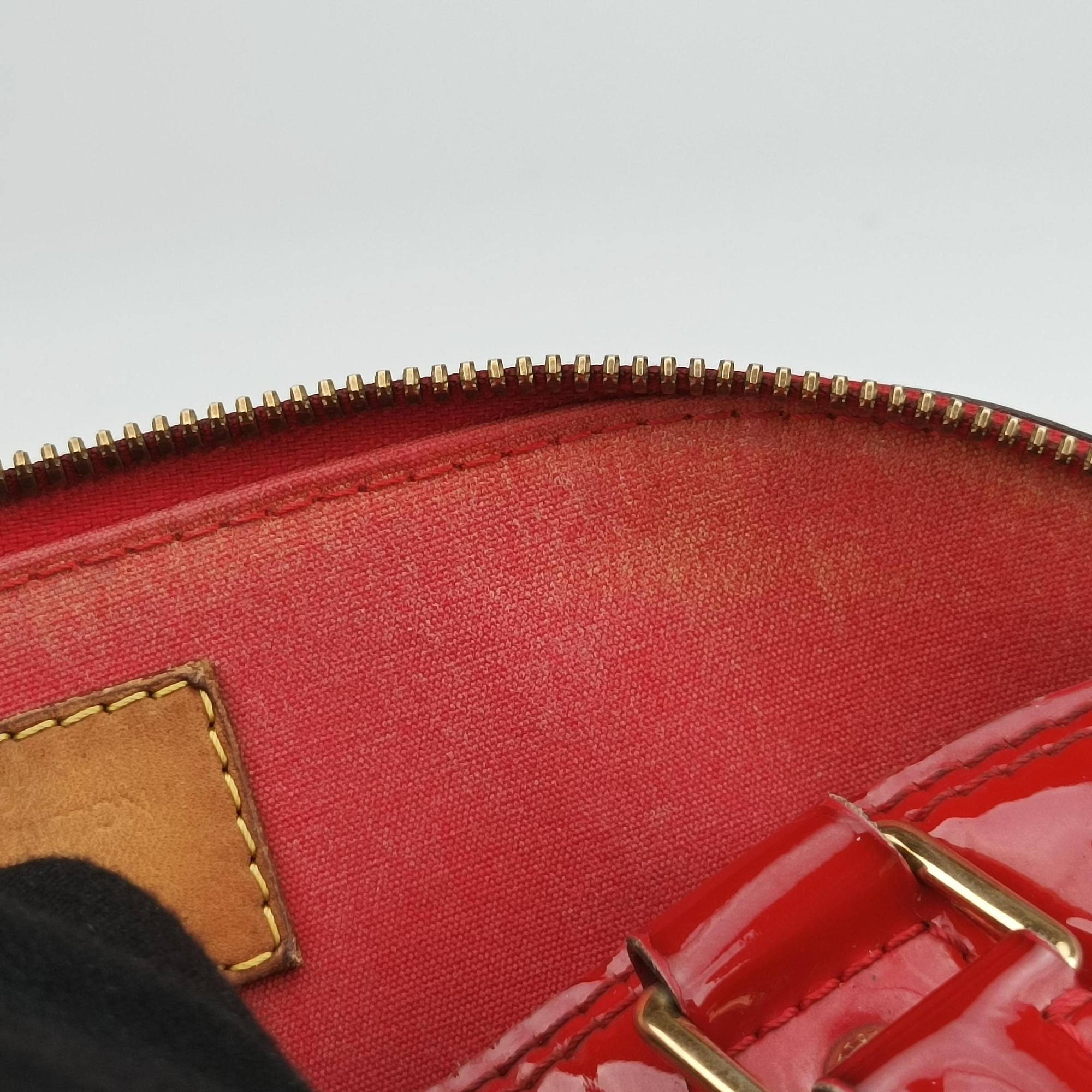 Pre-owned Louis Vuitton Alma BB CERISE Vernis M90174 shoulderbag | stylenewstar