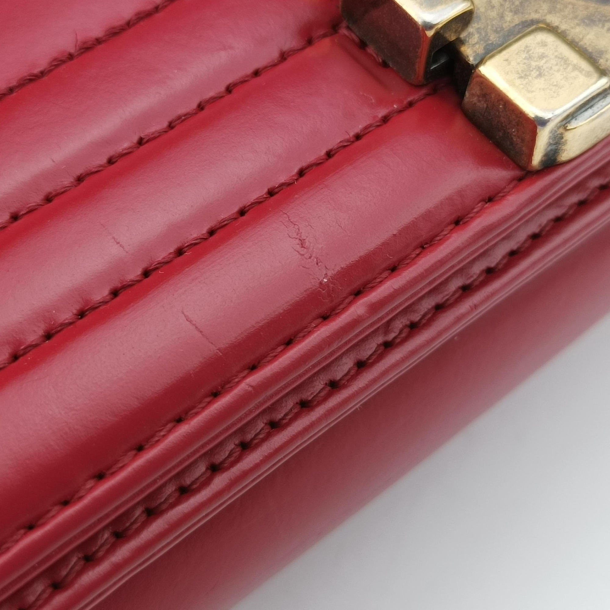 Pre-owned Chanel BOY CHANEL Red Leather A66713 shoulderbag | stylenewstar