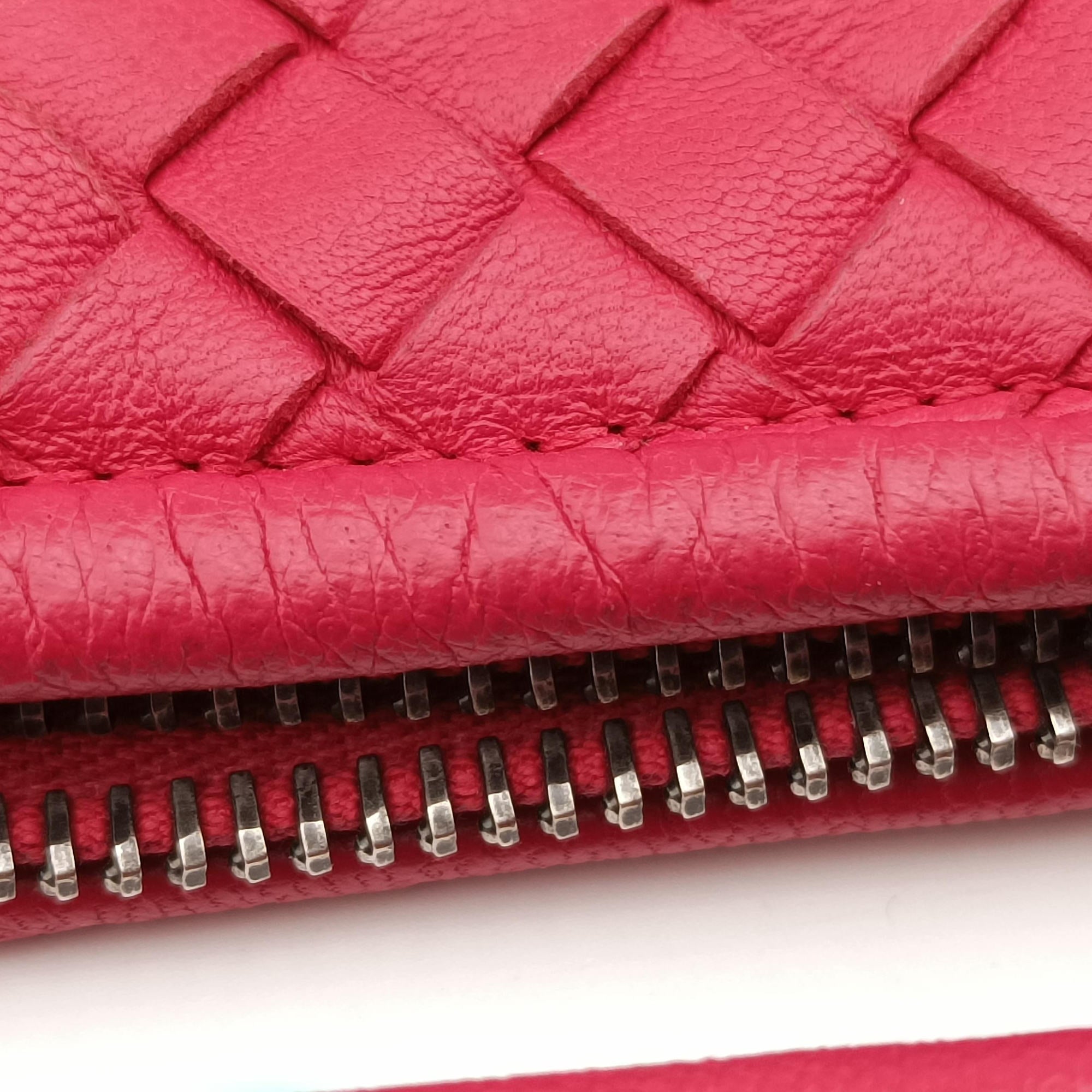 Vintage Bottega Veneta Intrecciato Rose lambskin 226343 shoulderbag | stylenewstar