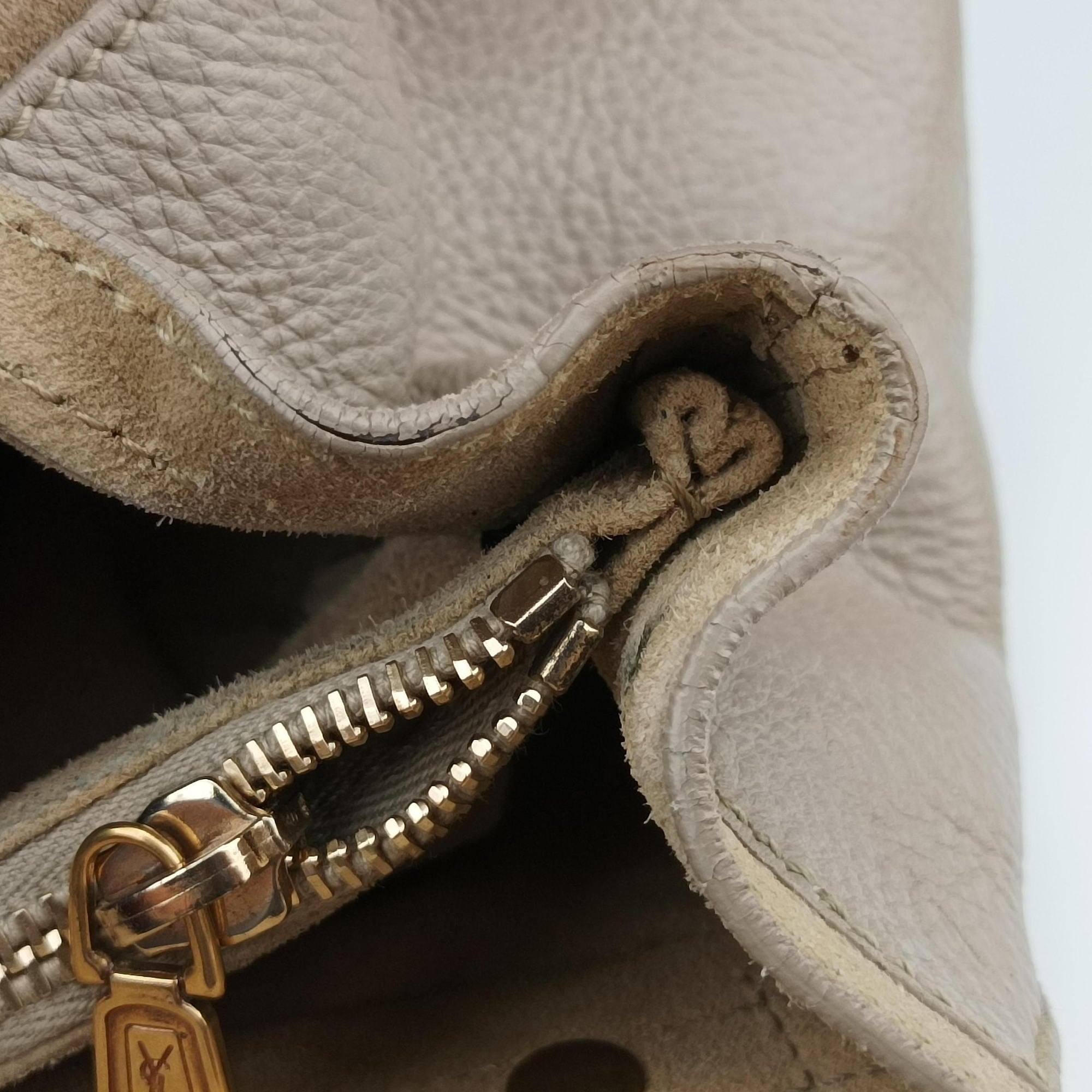 Pre-owned Yves Saint Laurent Muse Two Blue × Red × Beige Leather 197149 handbag | stylenewstar