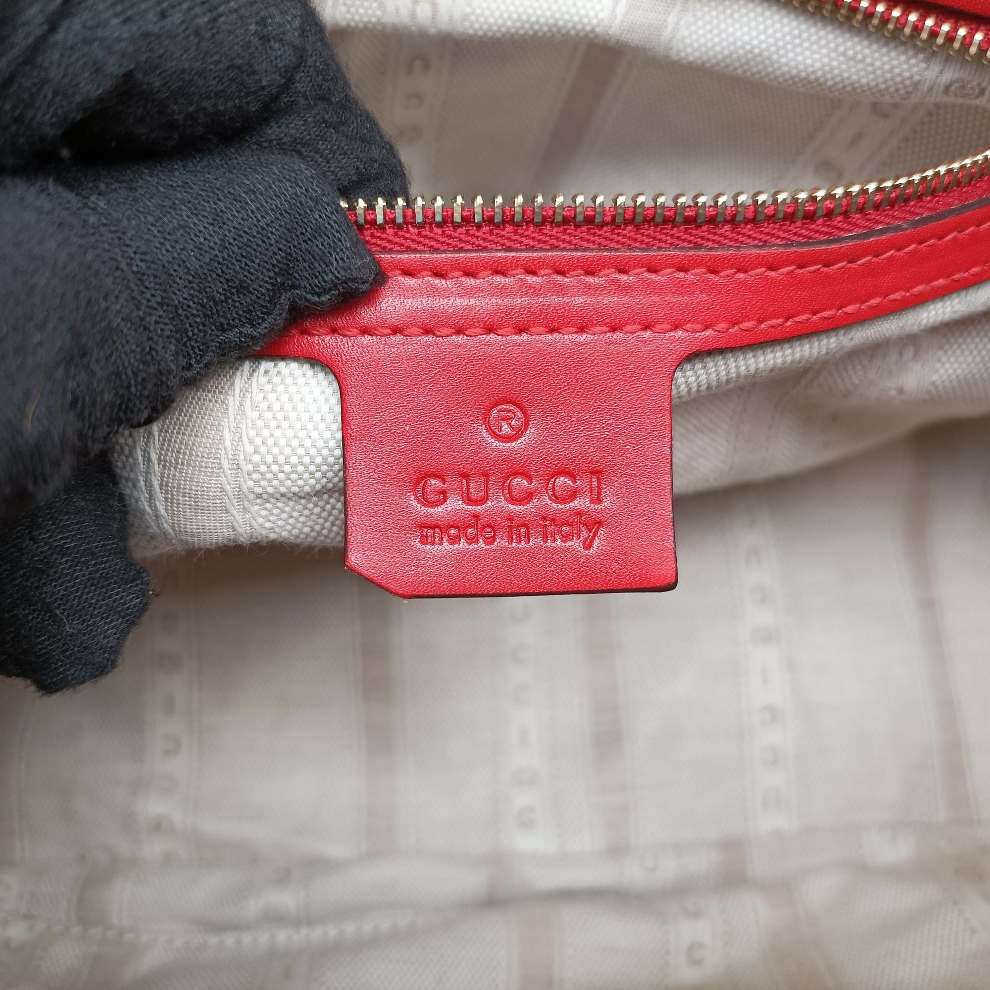 Pre-owned Gucci Bright Diamante Red Leather 354224 shoulderbag | stylenewstar
