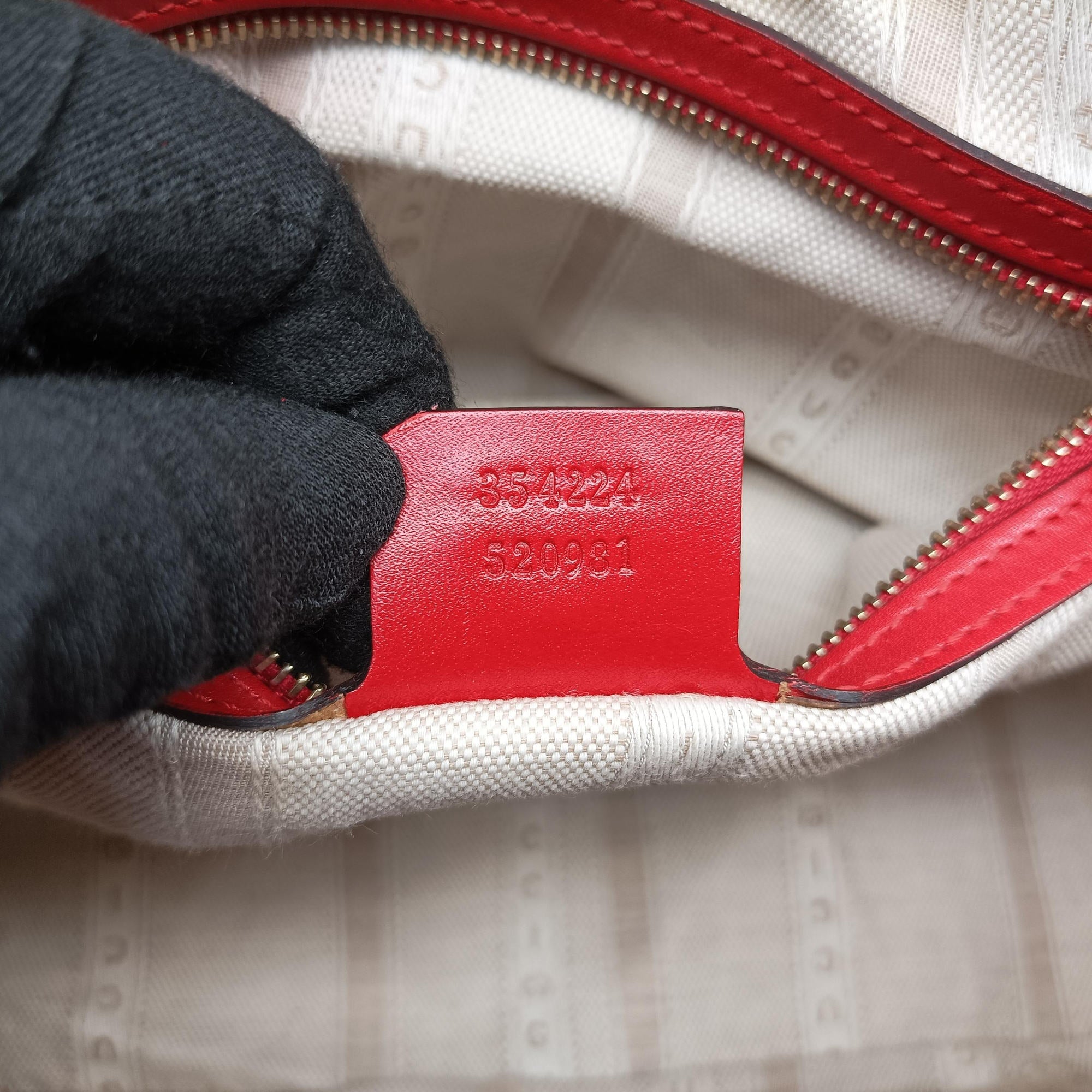 Pre-owned Gucci Bright Diamante Red Leather 354224 shoulderbag | stylenewstar