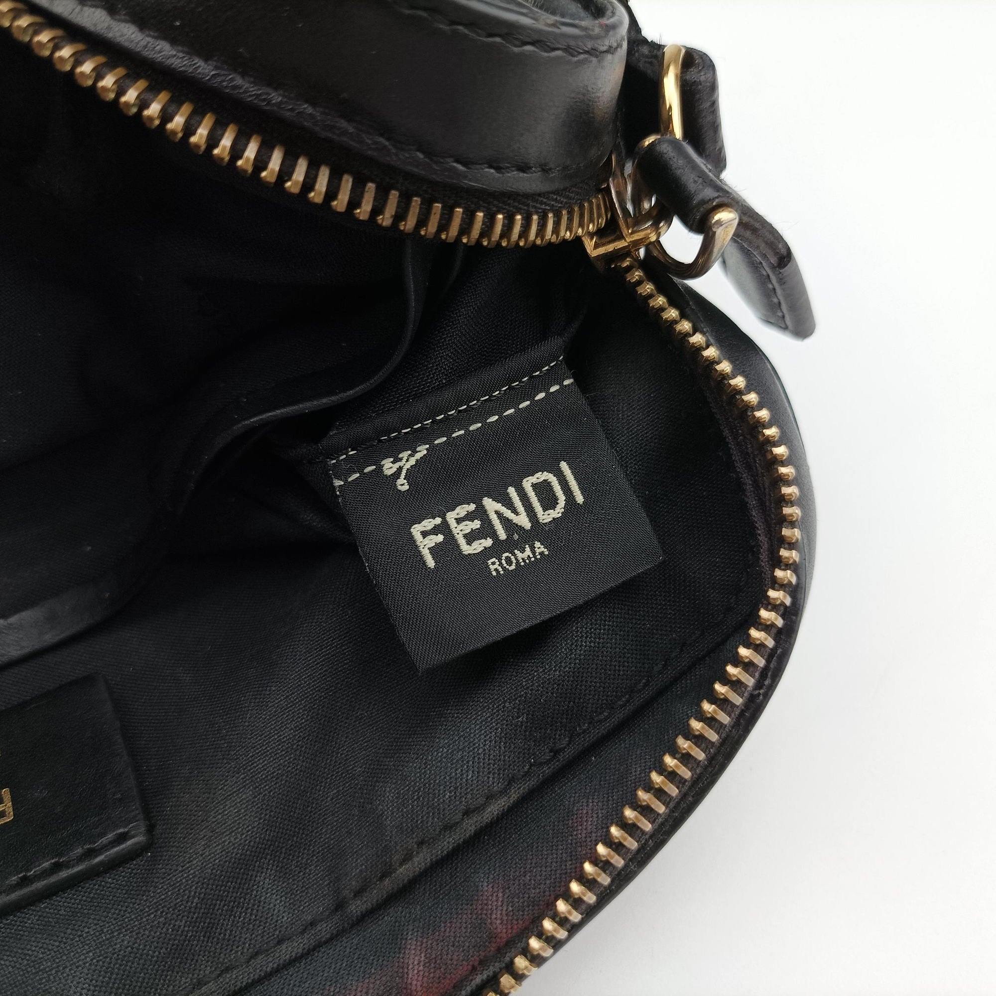 Secondhand Fendi Monster Camera case Black Leather 7M0286 shoulderbag | stylenewstar