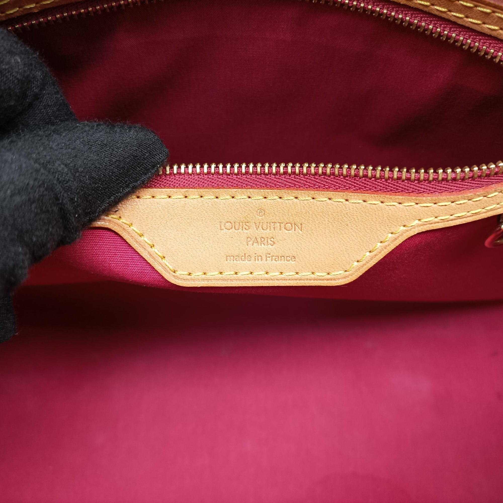 Pre-owned Louis Vuitton Brea MM ROSE INDIEN Vernis M91798 shoulderbag | stylenewstar