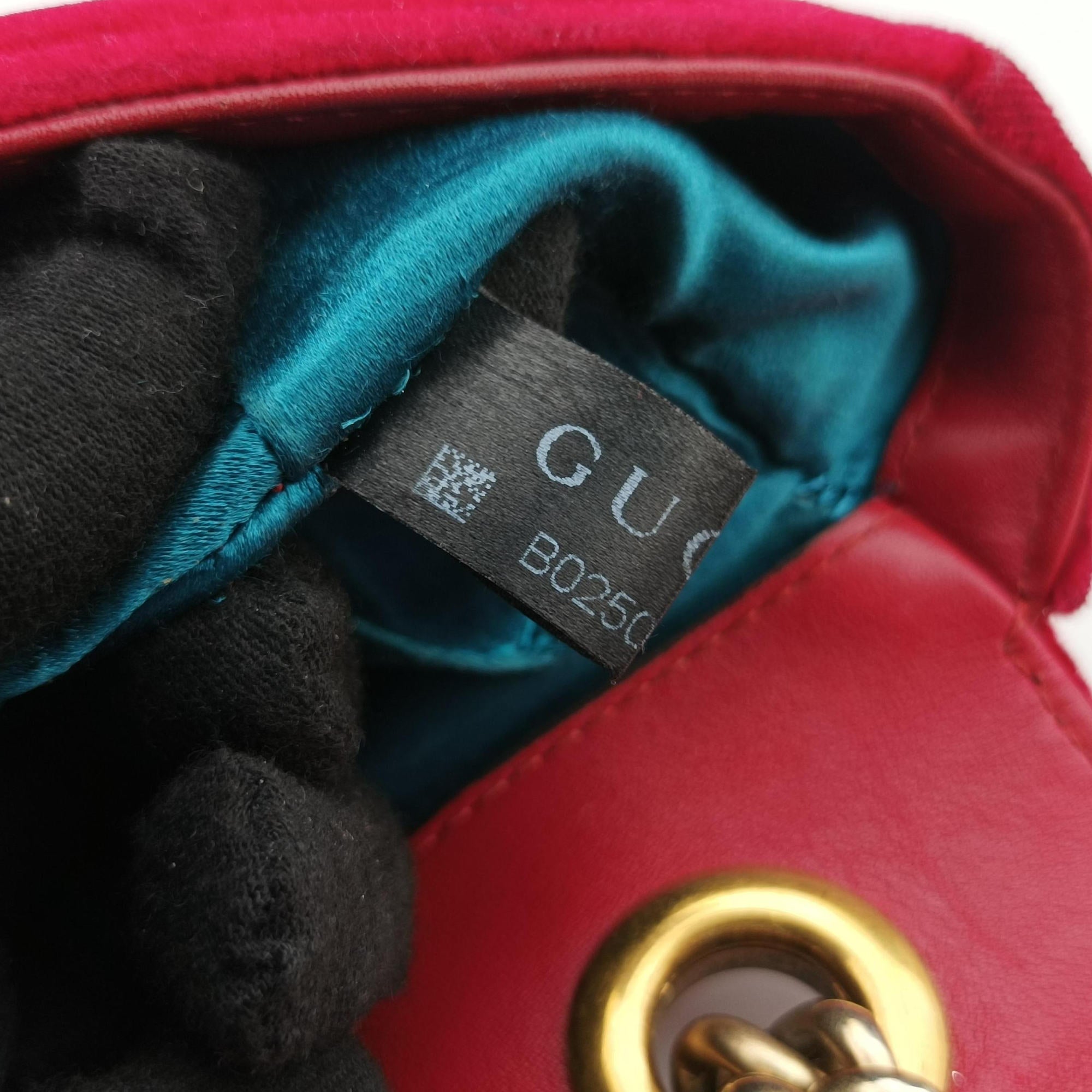 Pre-owned Gucci GG Marmont Red velour 446744 shoulderbag | stylenewstar