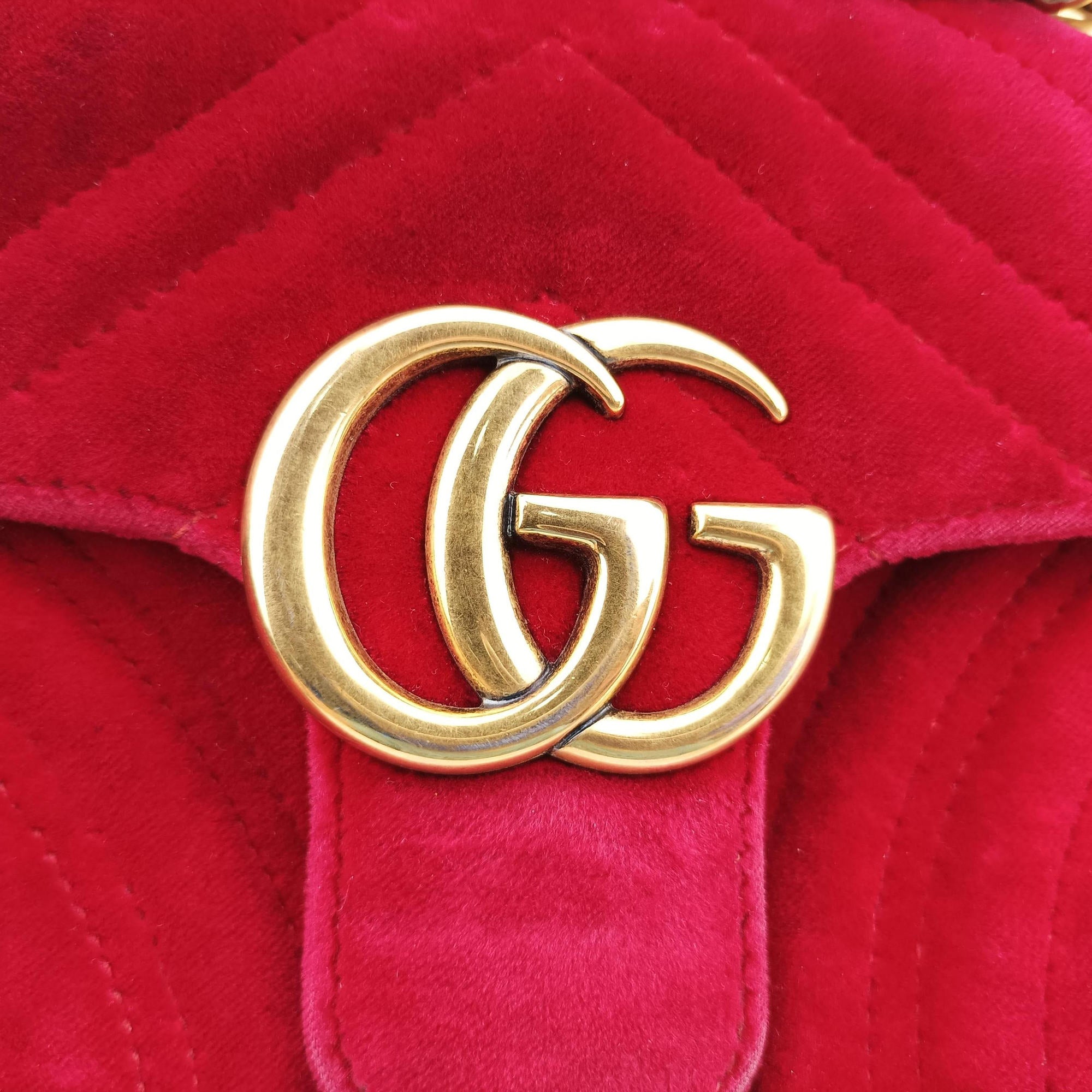 Pre-owned Gucci GG Marmont Red velour 446744 shoulderbag | stylenewstar