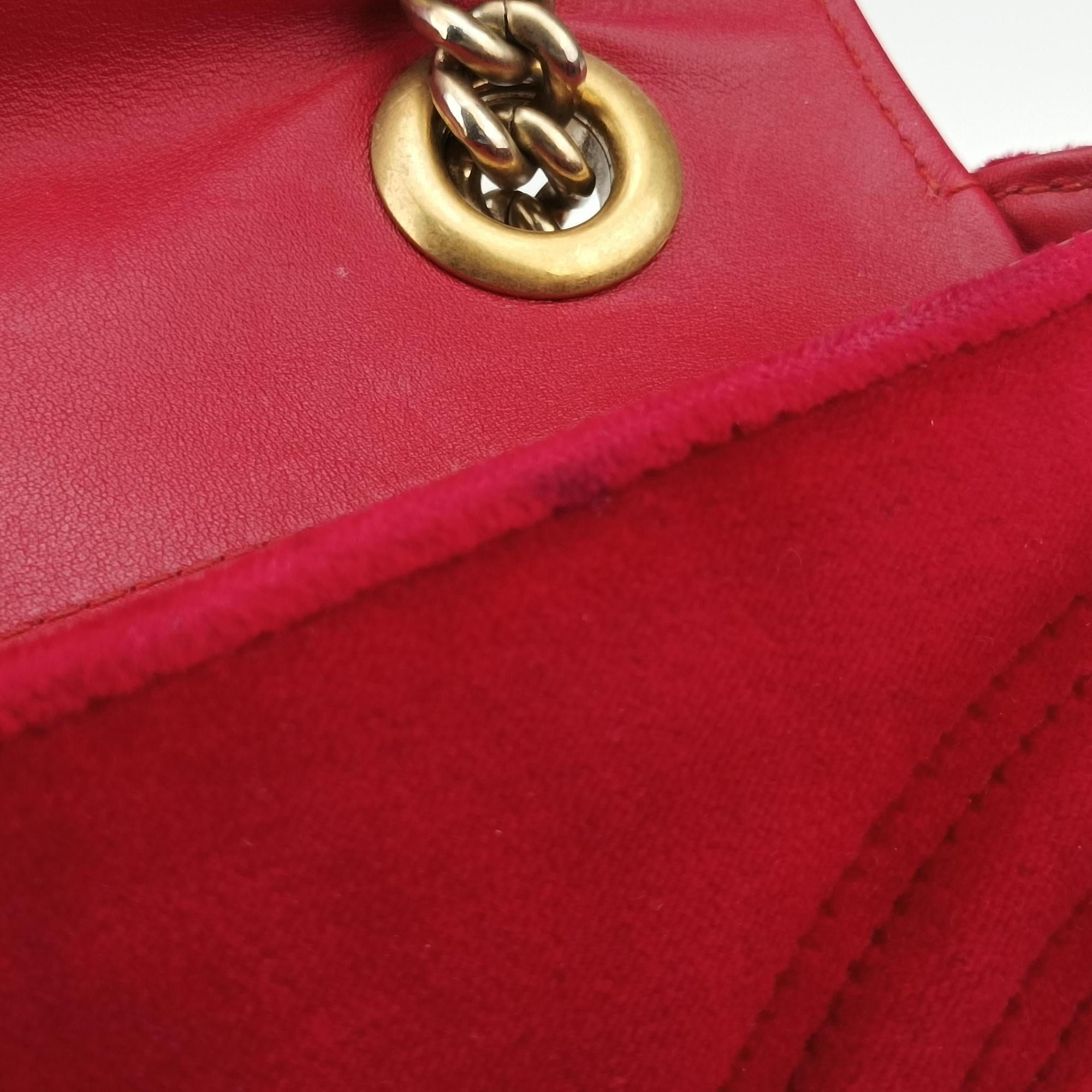 Pre-owned Gucci GG Marmont Red velour 446744 shoulderbag | stylenewstar