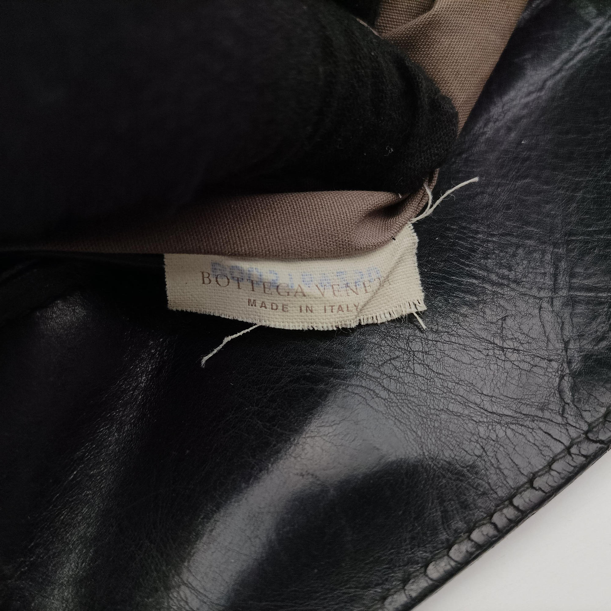 Pre-owned Bottega Veneta Intrecciato Black lambskin  shoulderbag | stylenewstar