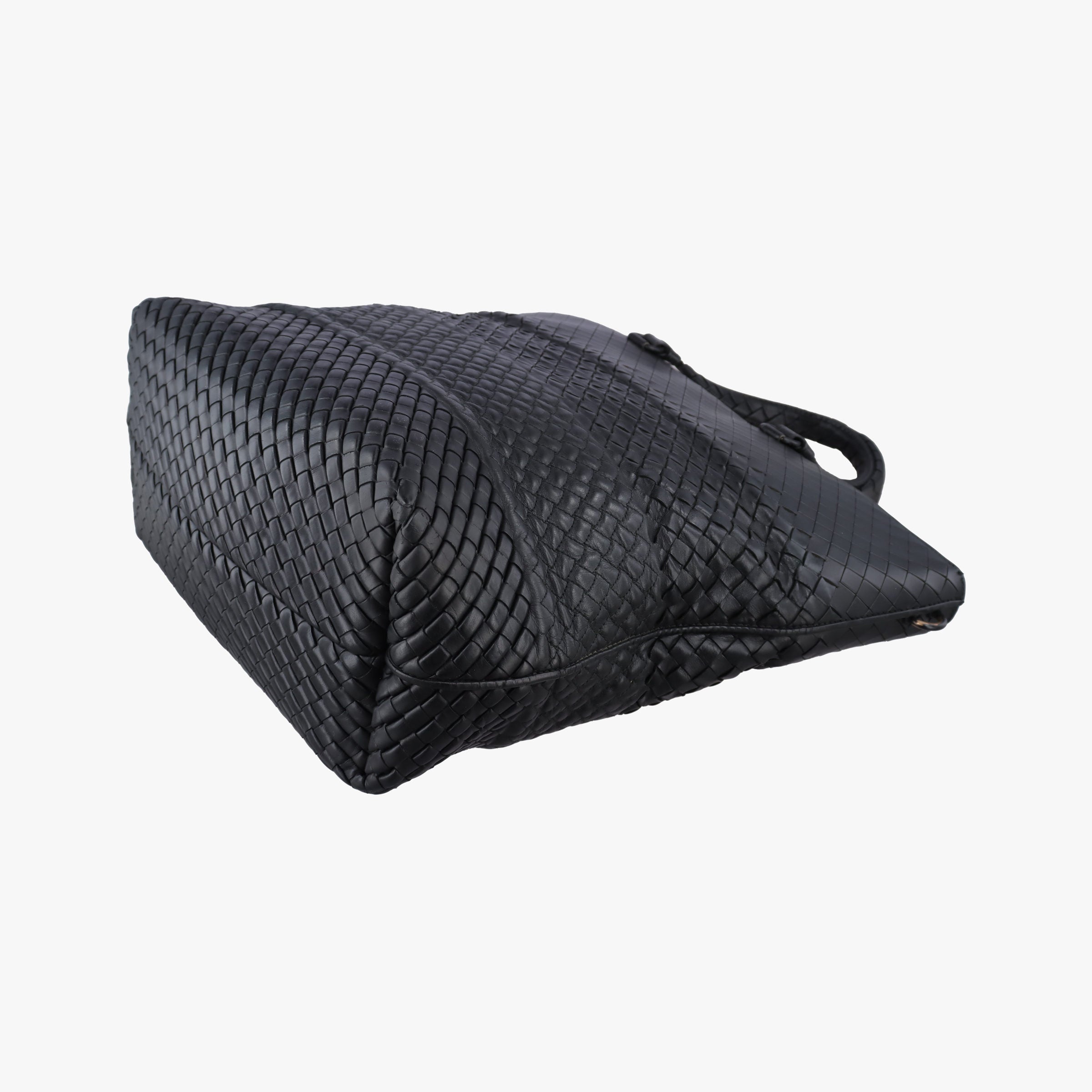 Pre-owned Bottega Veneta Intrecciato Black lambskin  shoulderbag | stylenewstar
